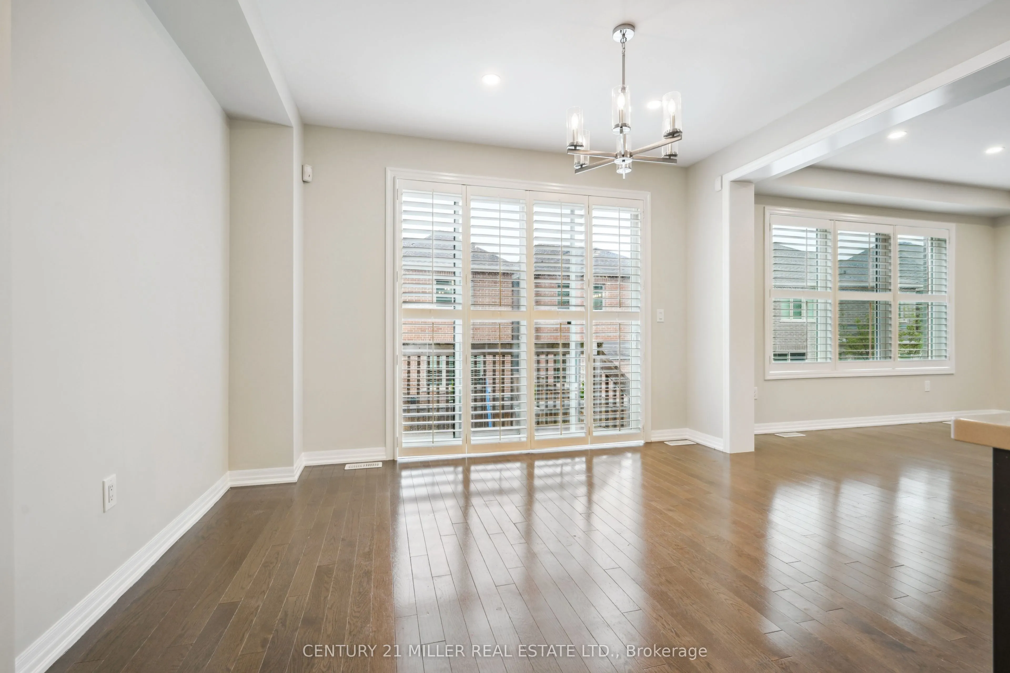252 Wisteria Way