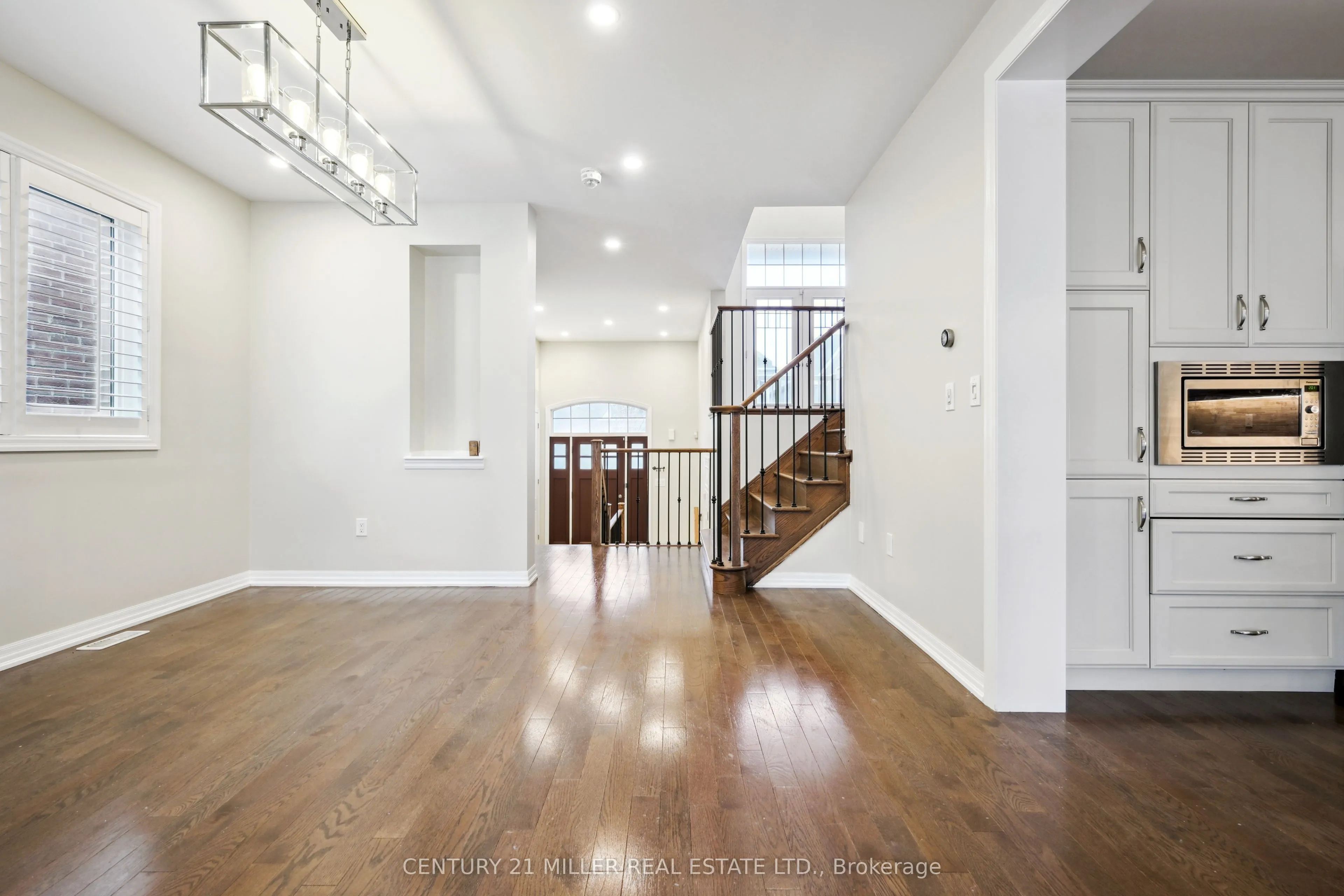 252 Wisteria Way