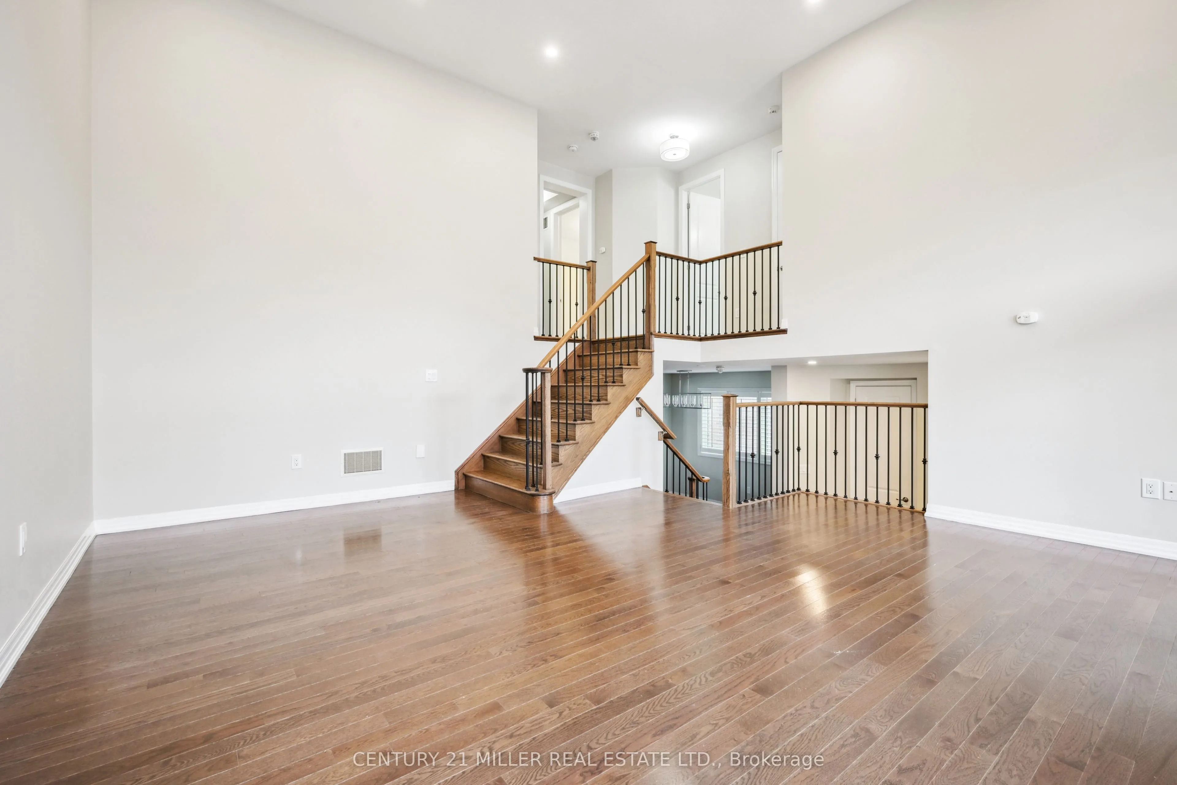 252 Wisteria Way