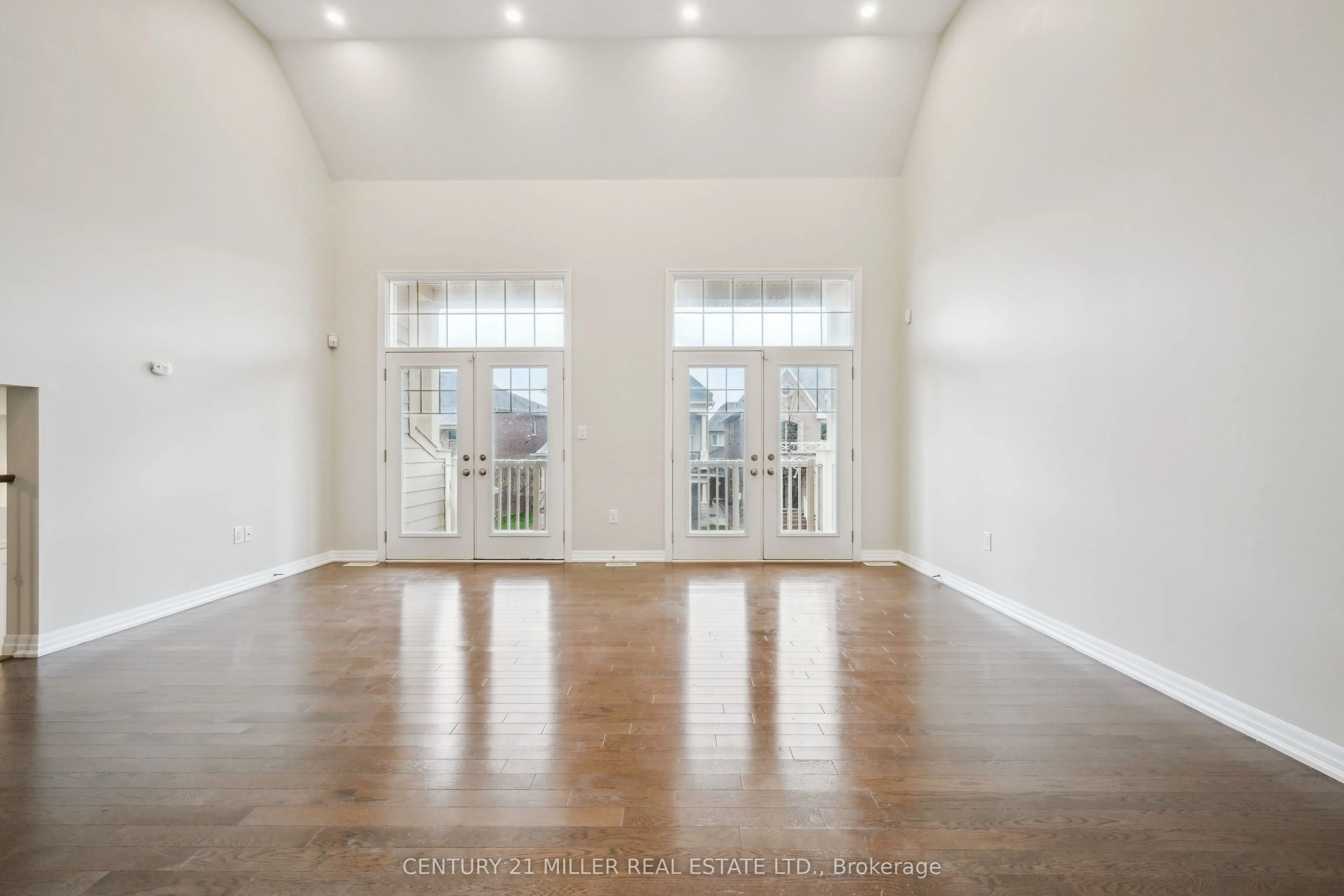 252 Wisteria Way