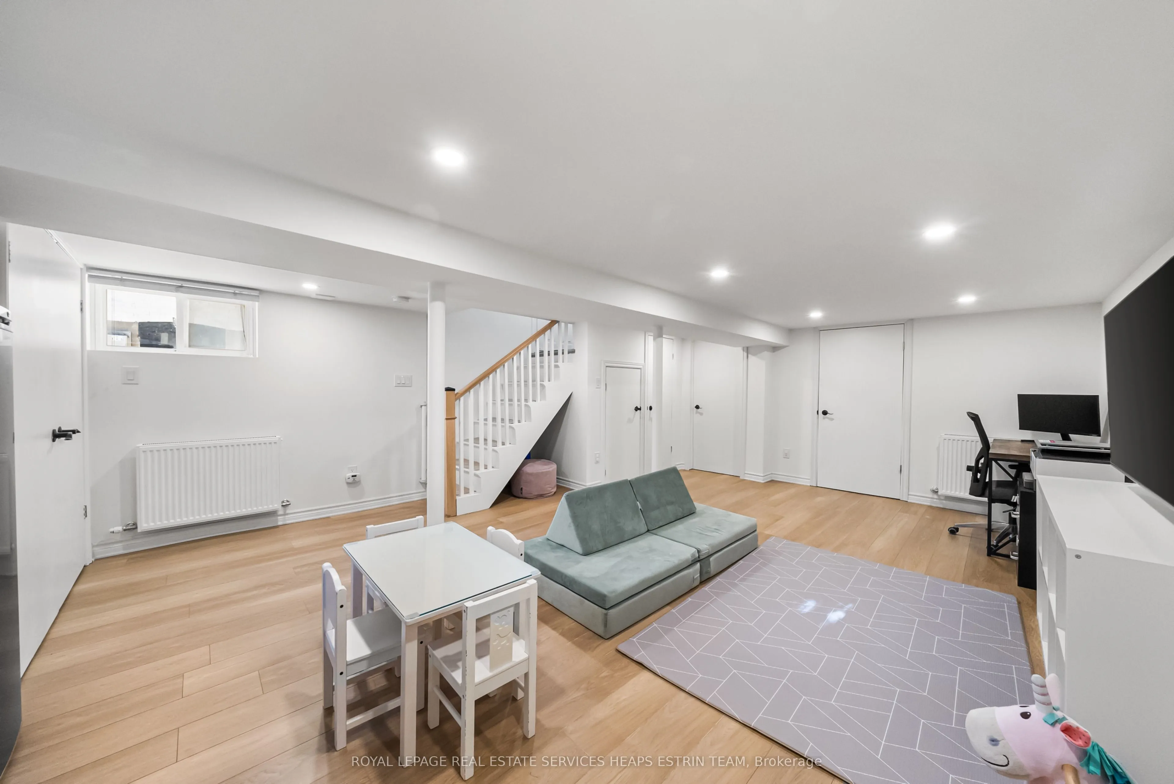 247 Blackthorn Avenue