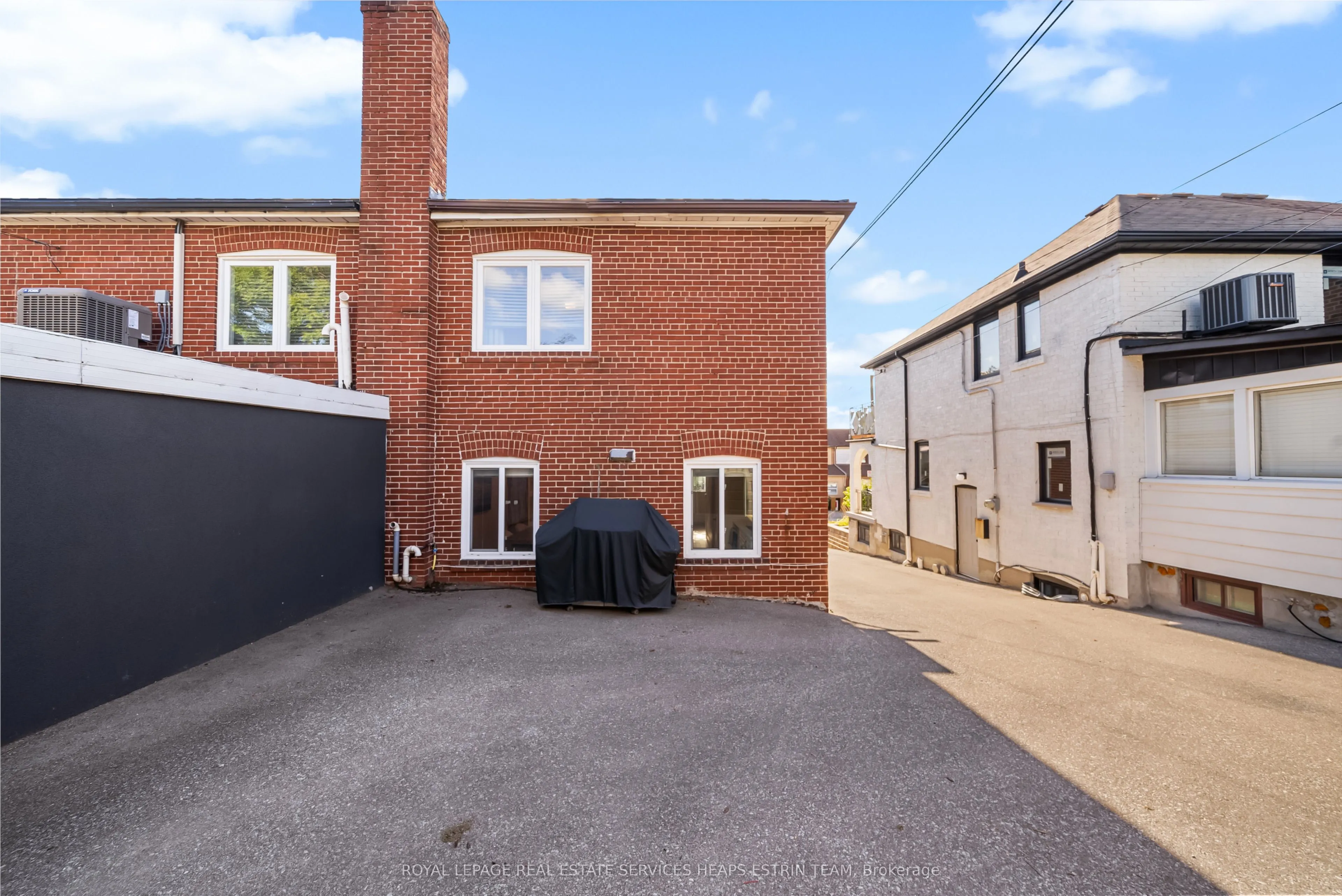 247 Blackthorn Avenue