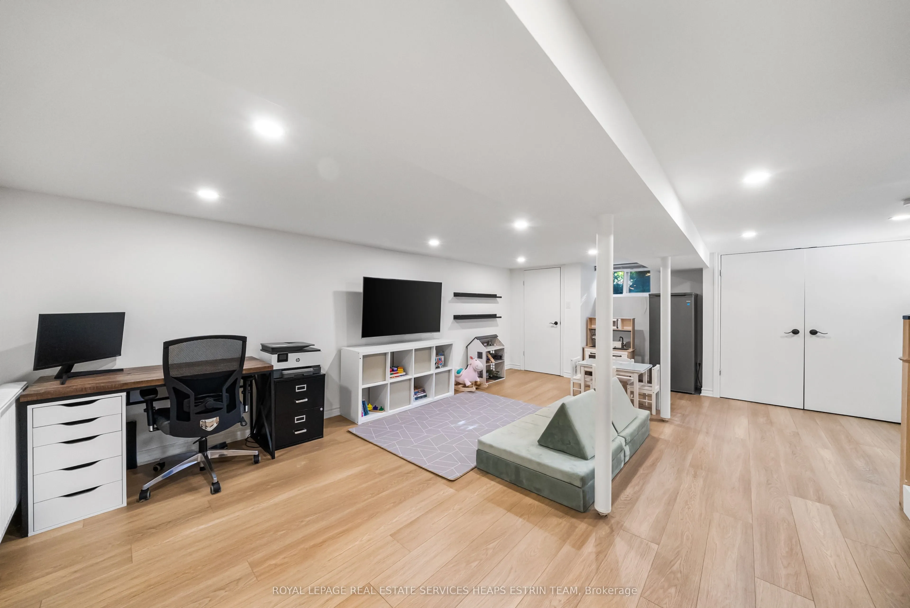 247 Blackthorn Avenue