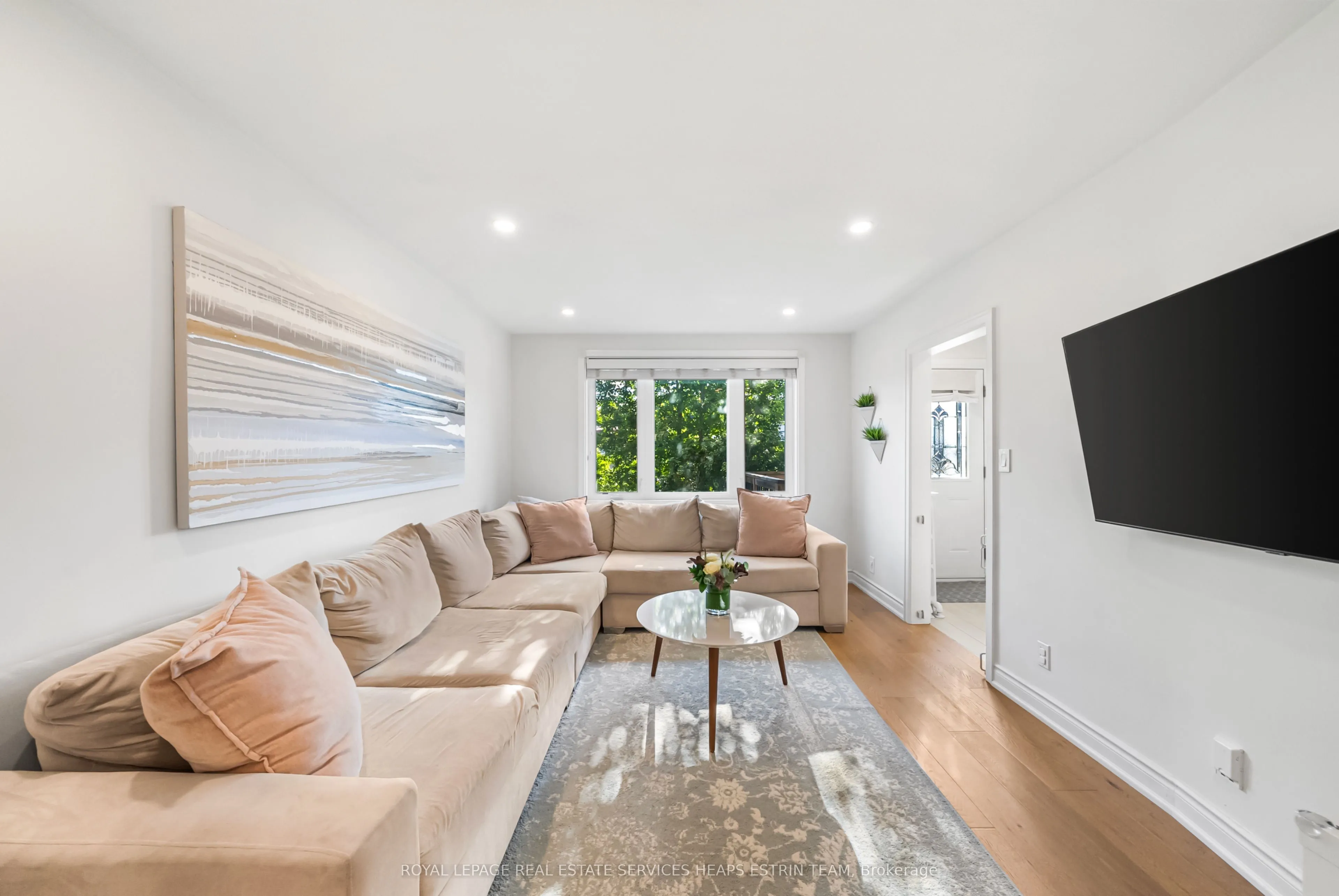 247 Blackthorn Avenue