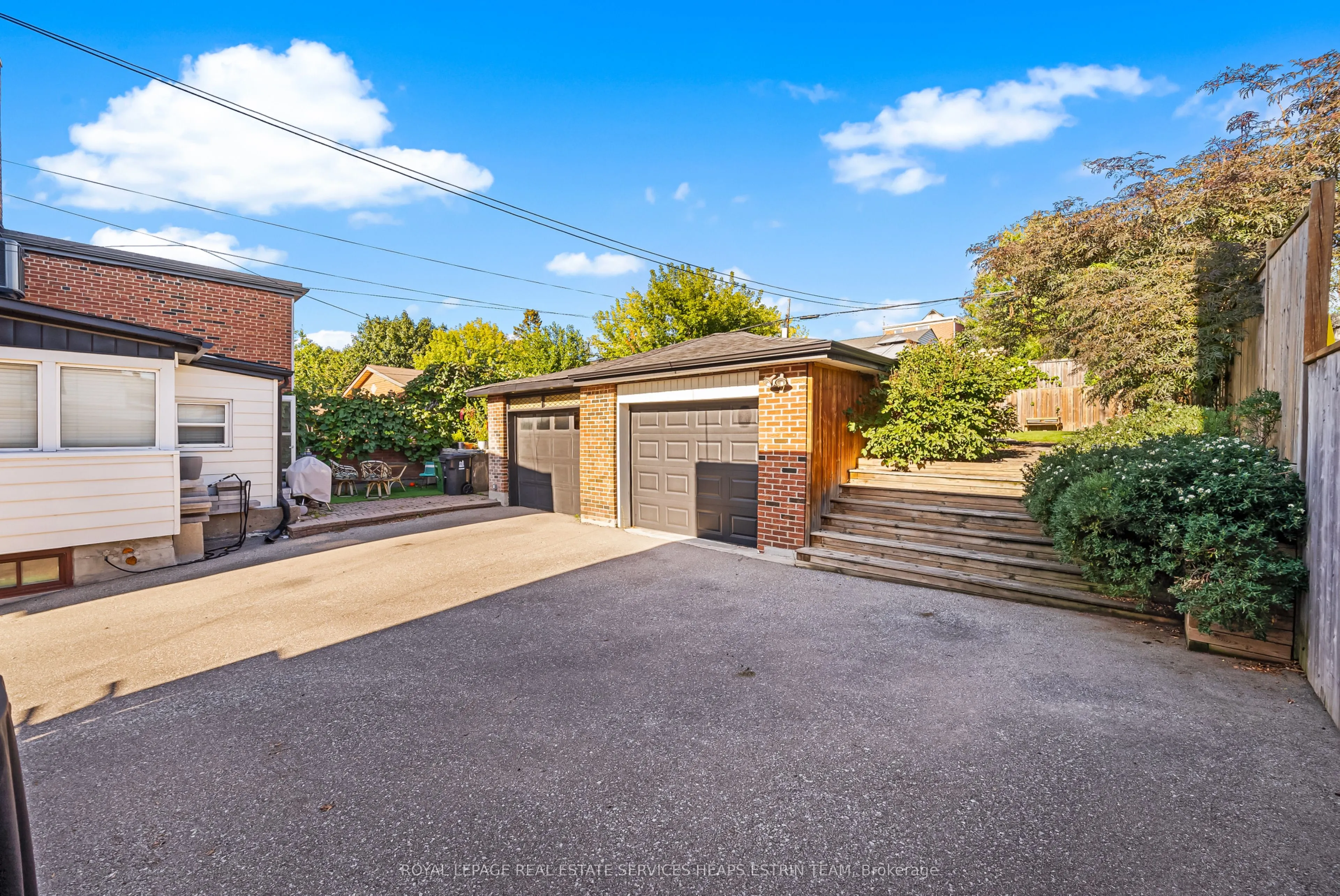 247 Blackthorn Avenue