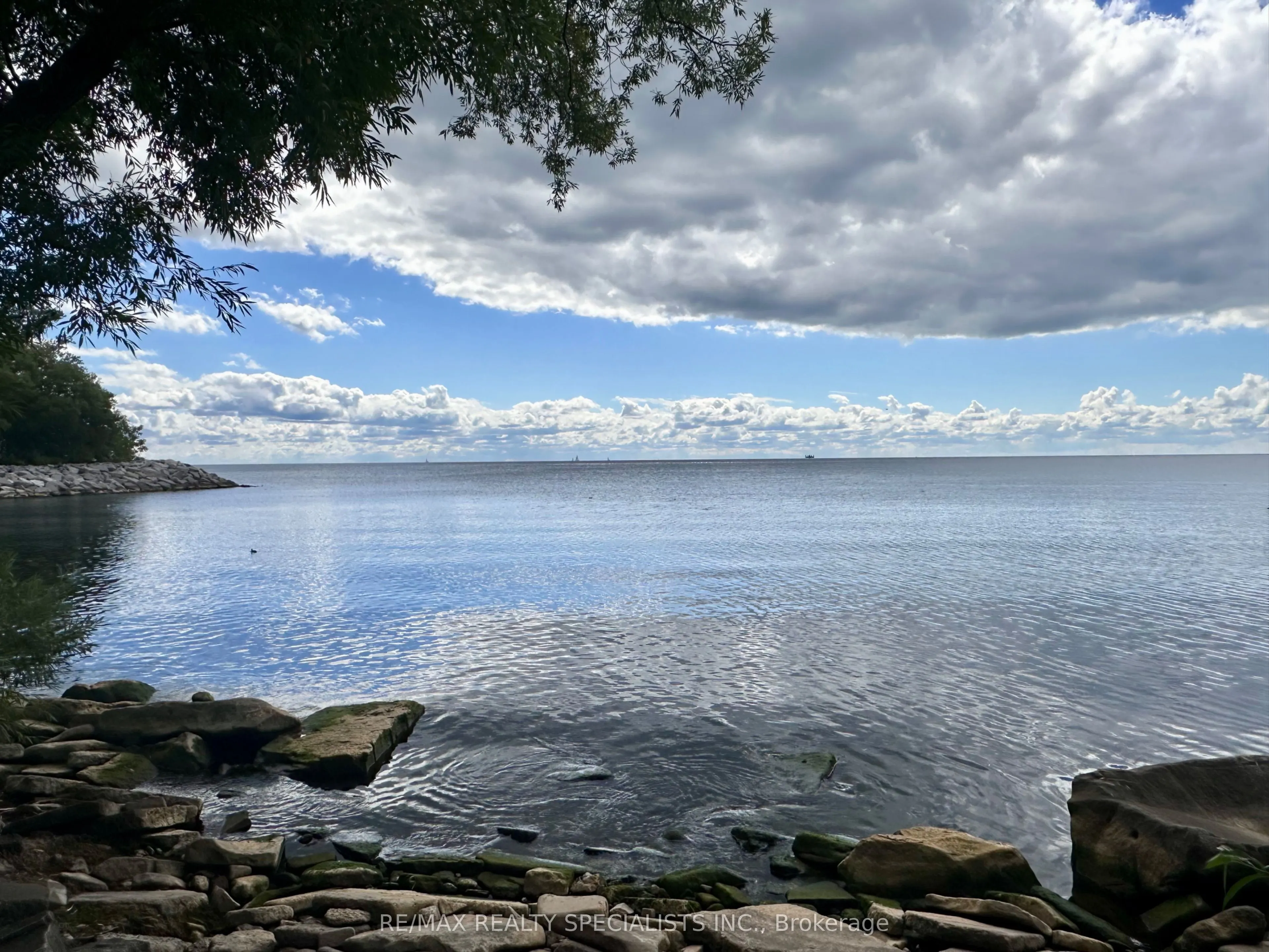 3625 Lake Shore Boulevard, #206