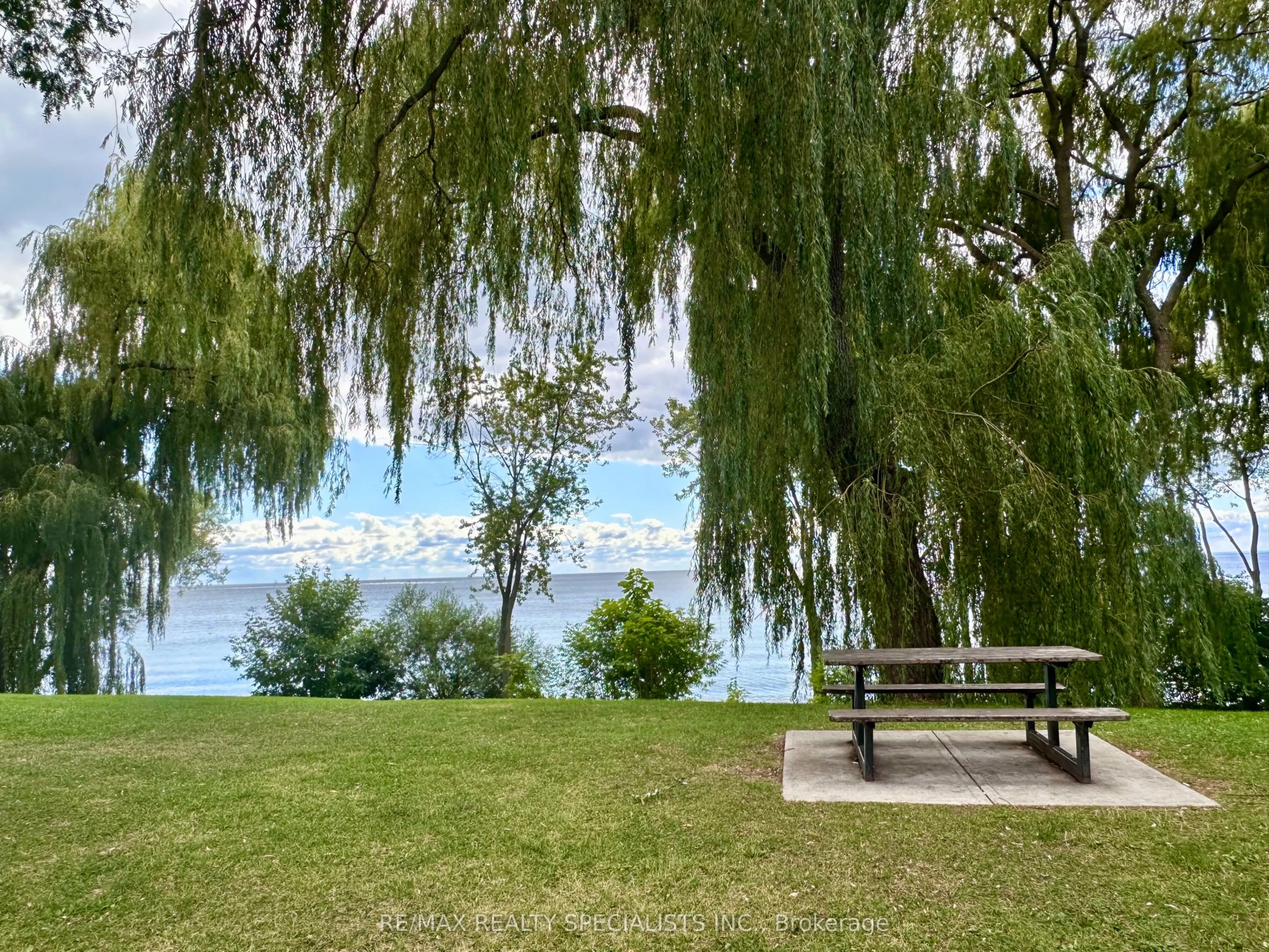 3625 Lake Shore Boulevard, #206