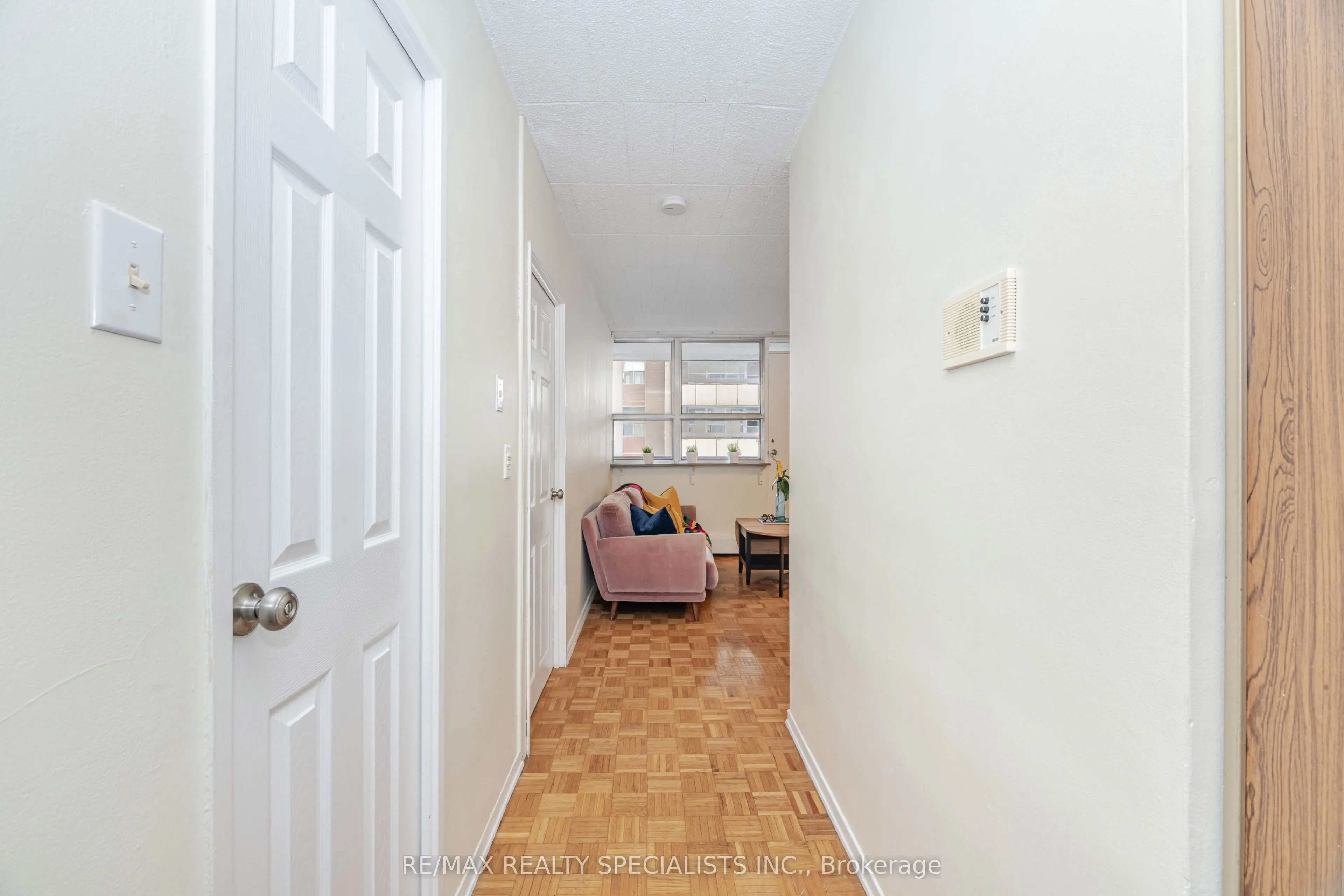 3625 Lake Shore Boulevard, #206