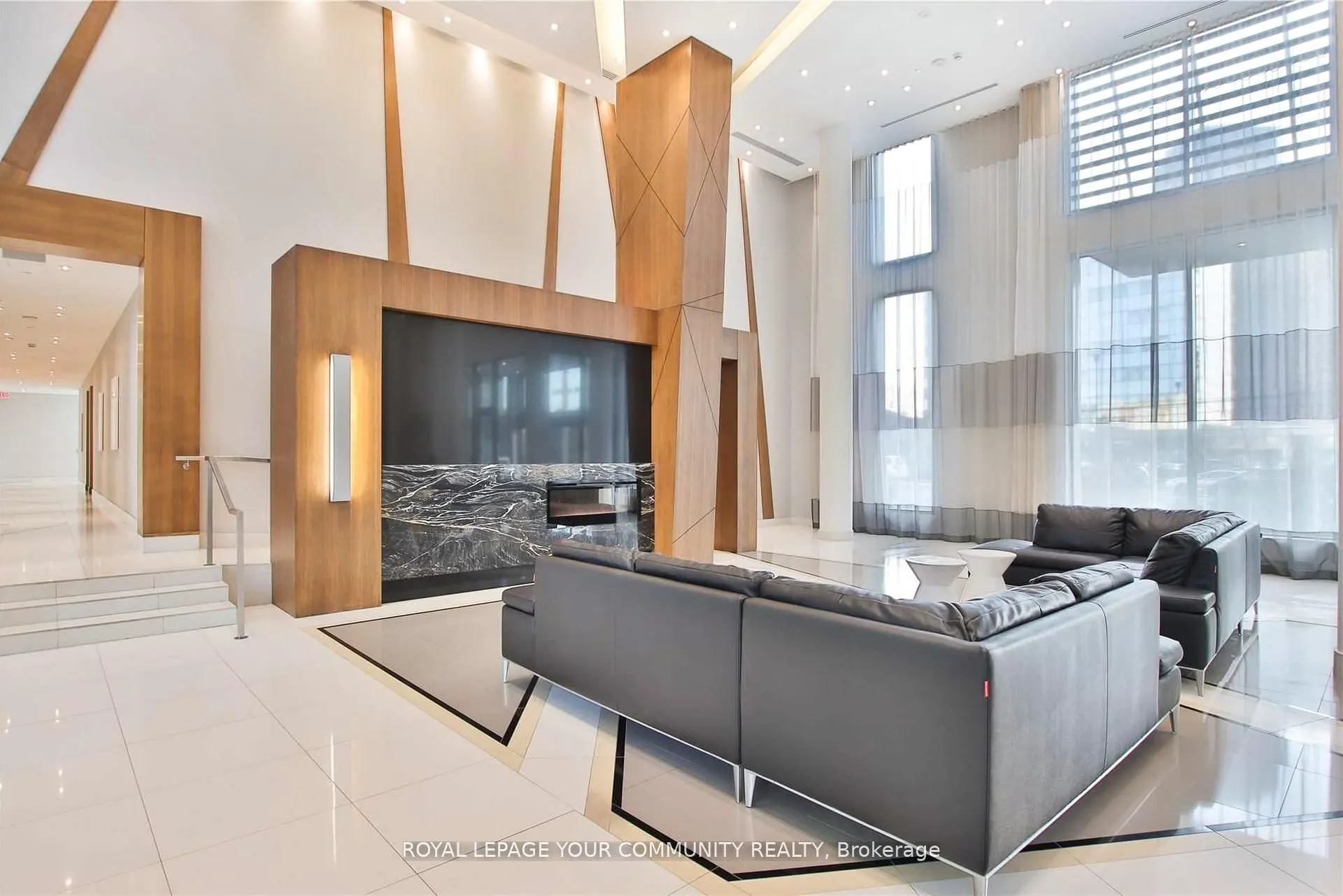 75 Eglinton Avenue W, #2702