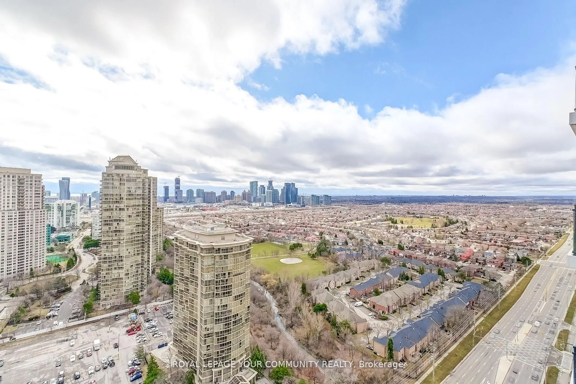 75 Eglinton Avenue W, #2702