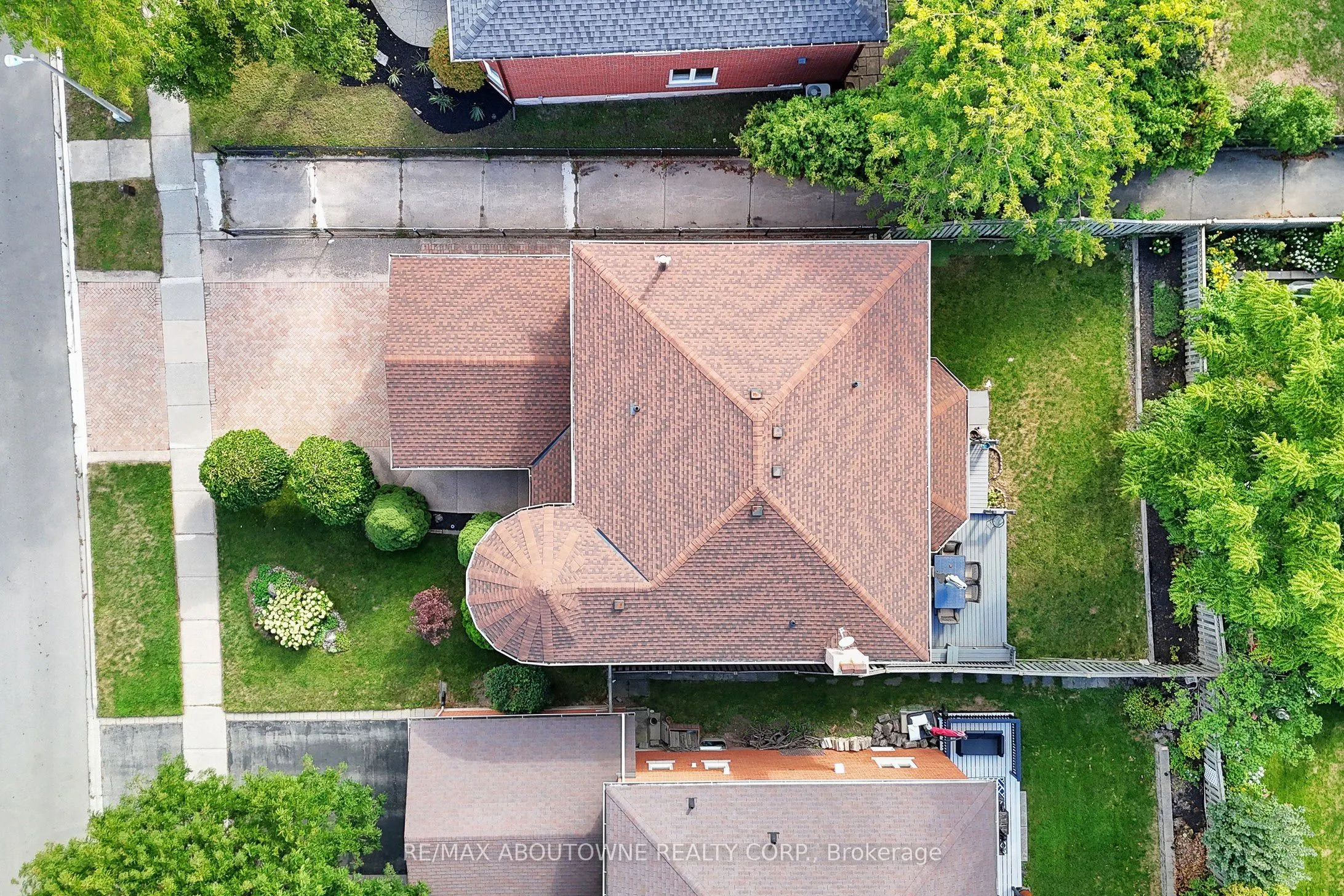 1398 Winterbourne Drive