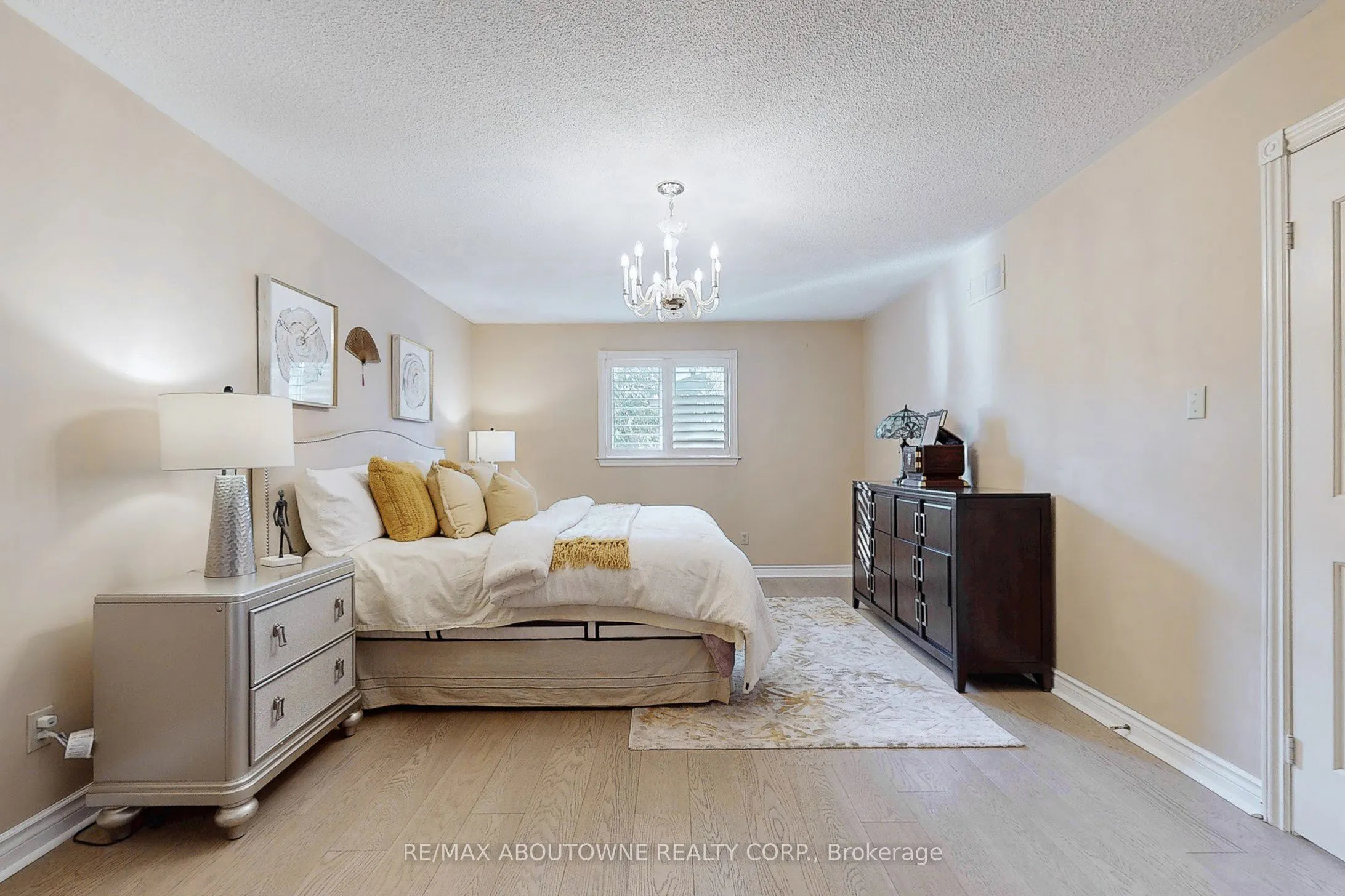 1398 Winterbourne Drive