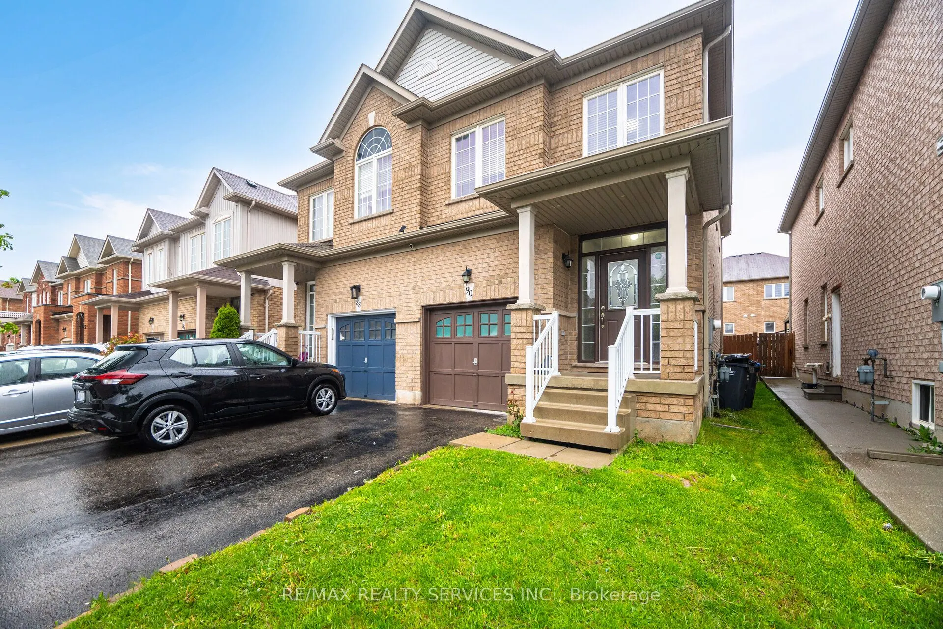 90 Crumlin Crescent