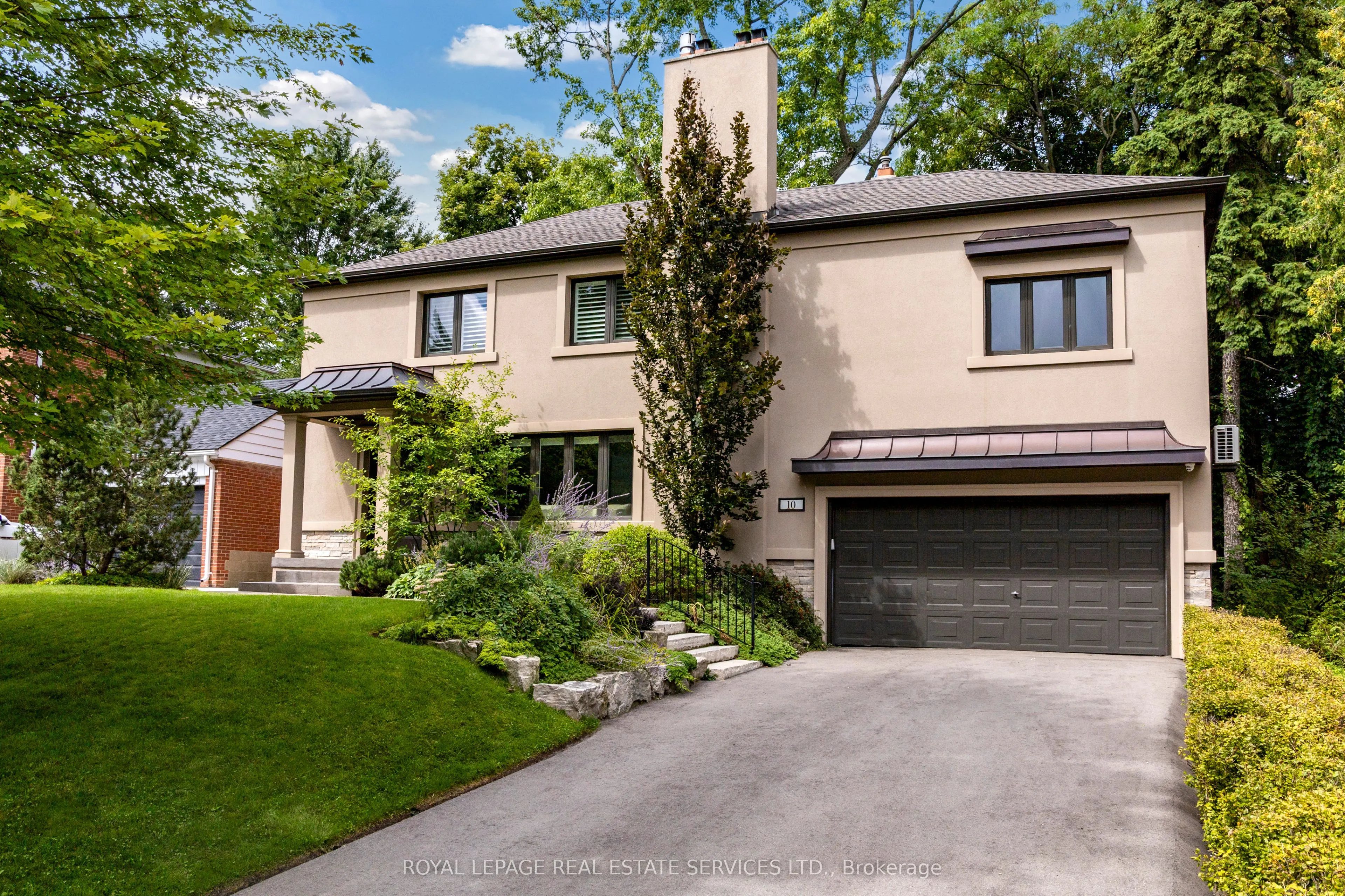 10 Hartfield Court