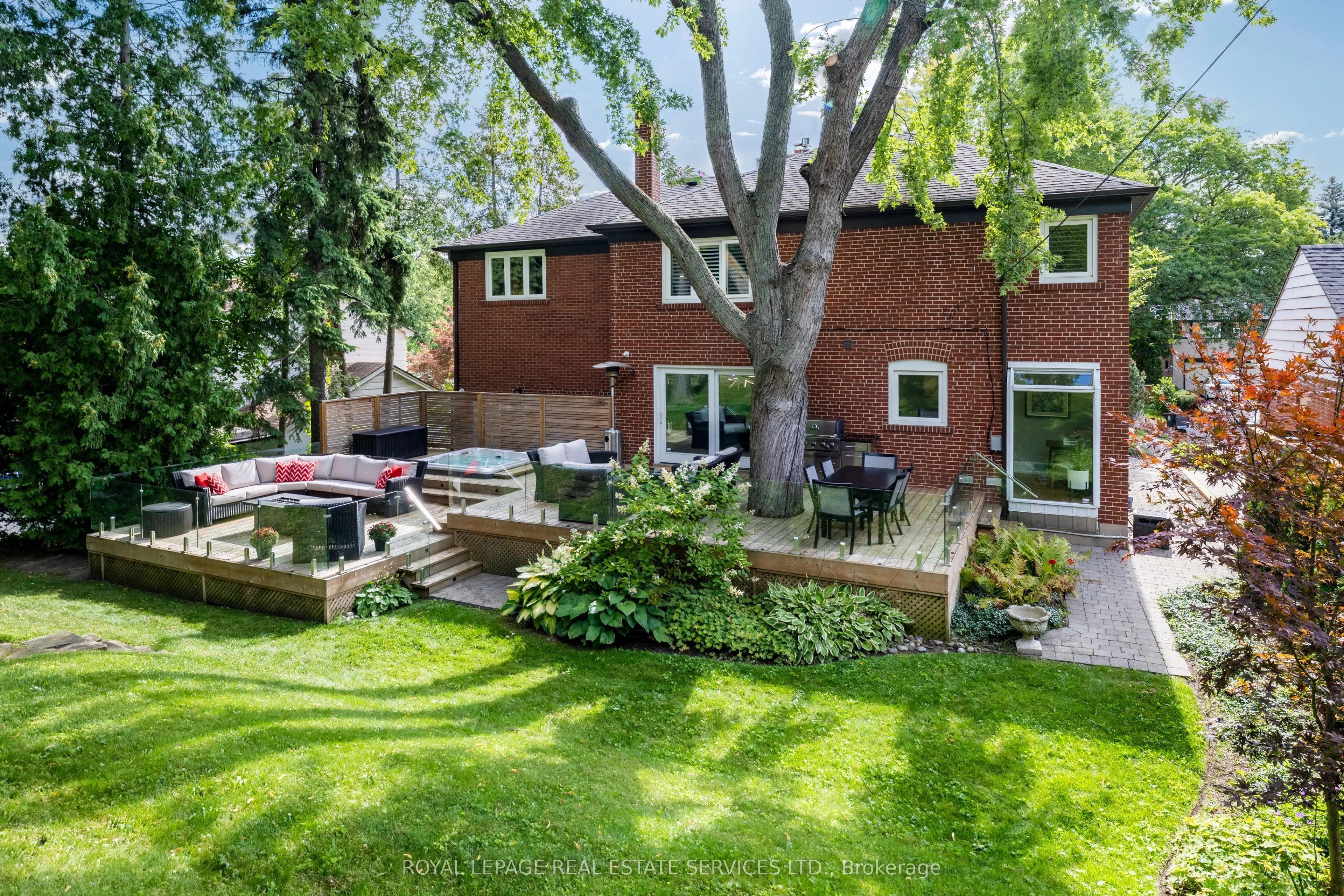 10 Hartfield Court