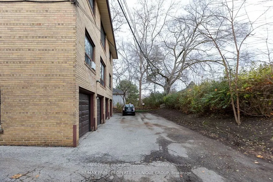 157 Berry Road