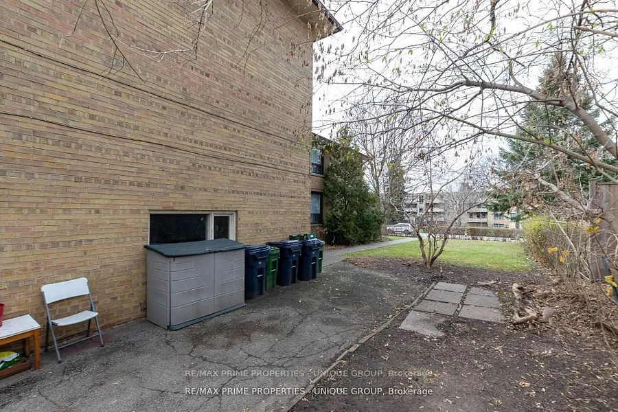 157 Berry Road