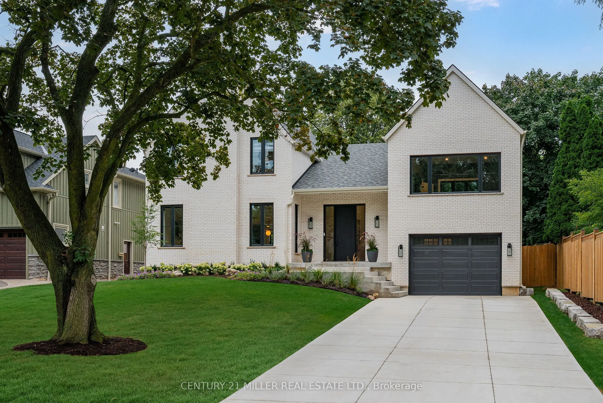 935 Harvey Place