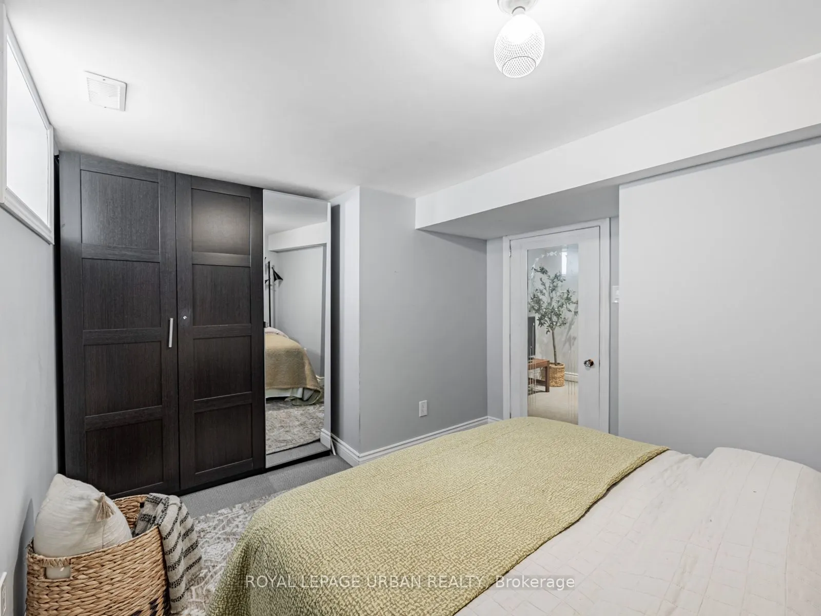 109 Corbett Avenue
