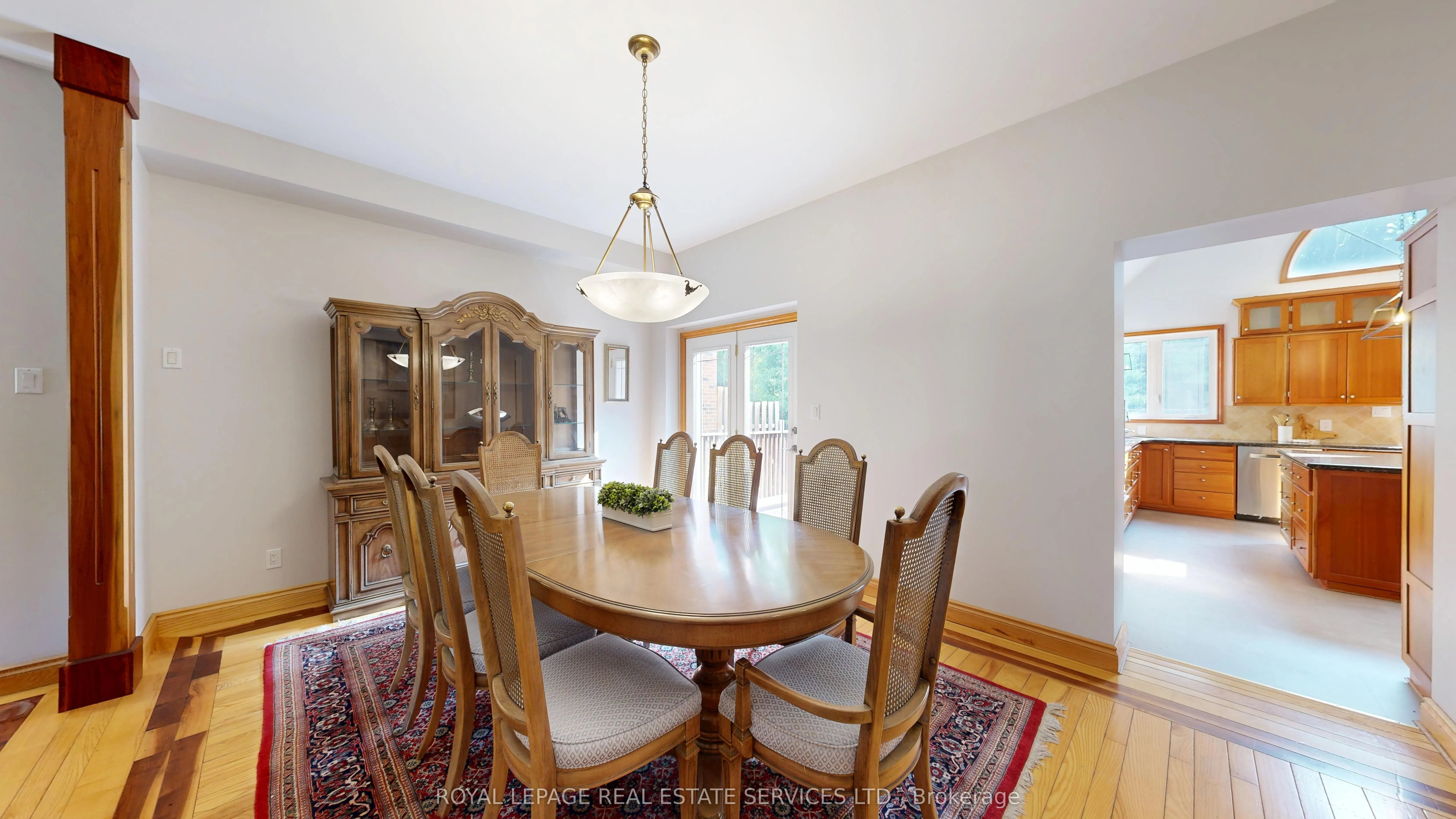 105 Botfield Avenue