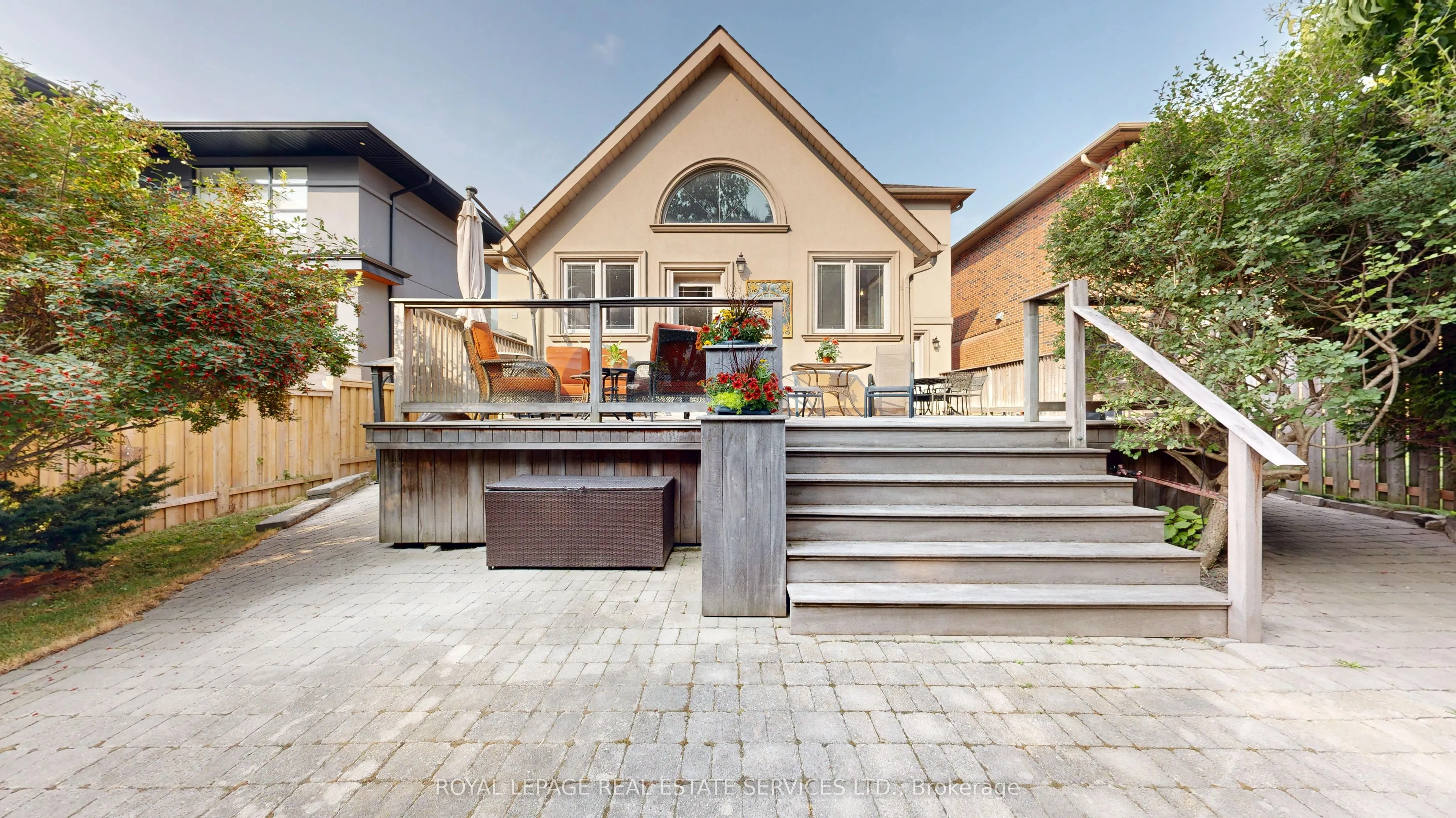 105 Botfield Avenue