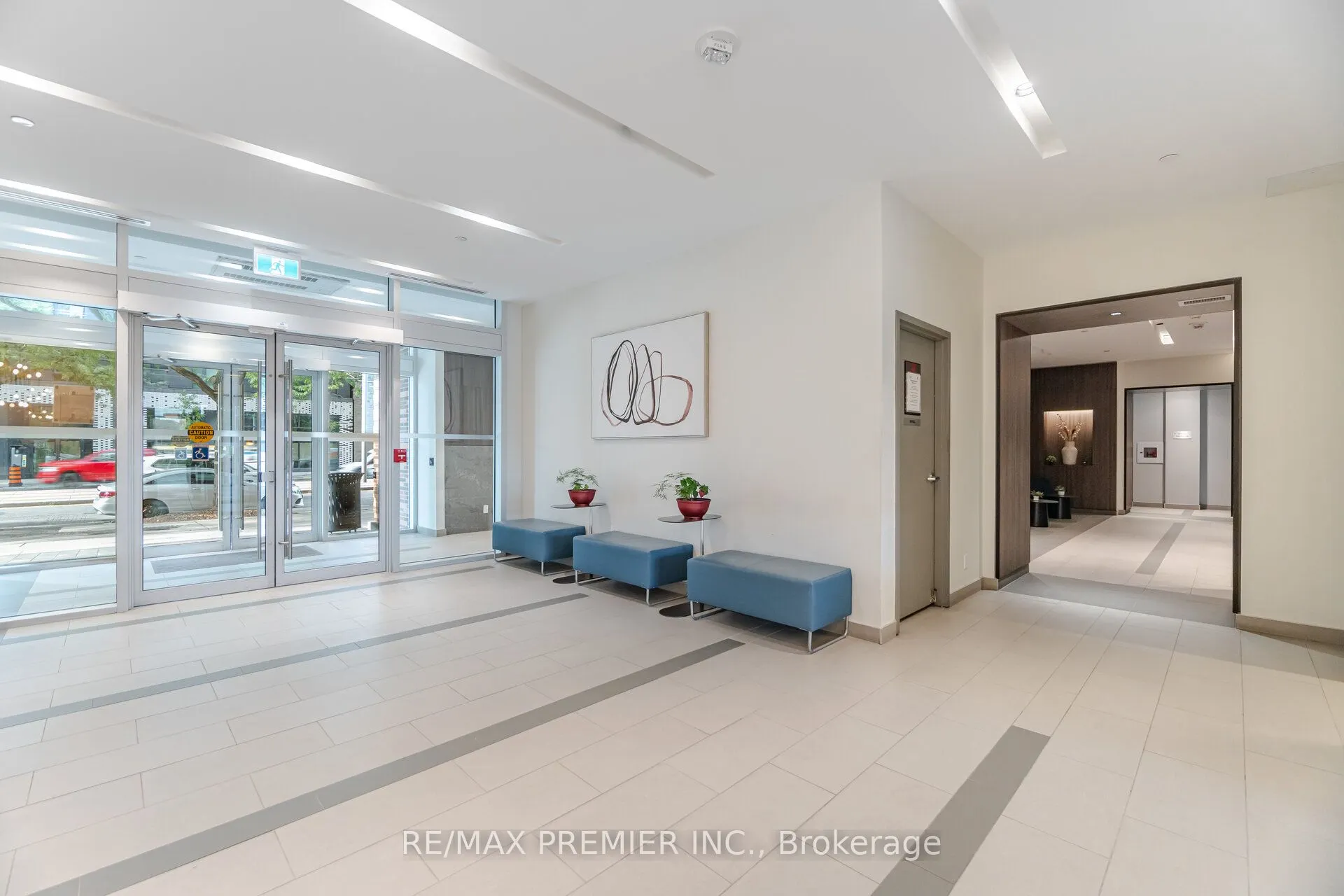 1787 St. Clair Avenue W, #311