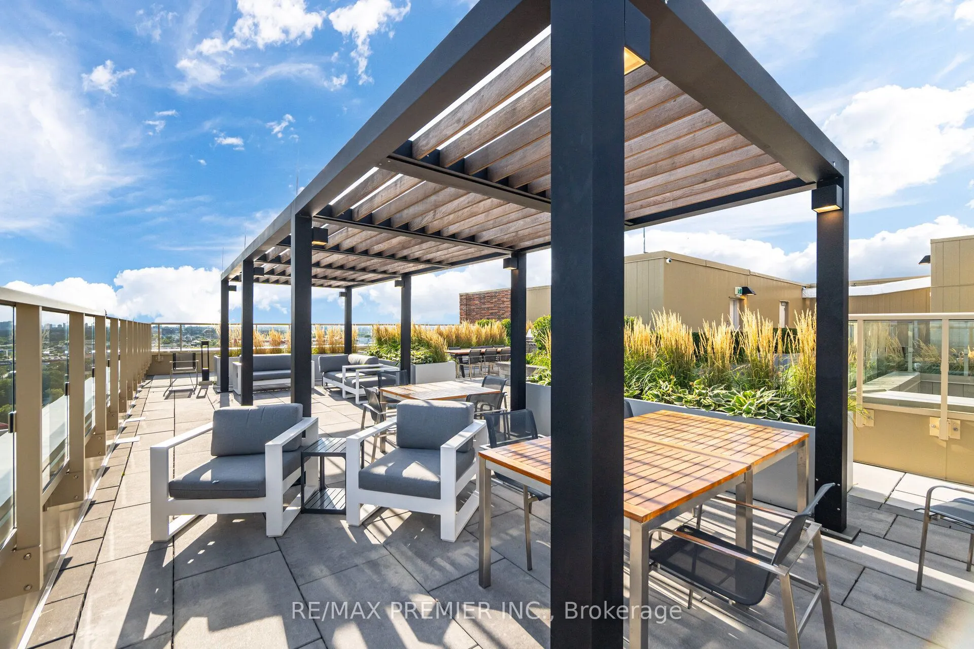 1787 St. Clair Avenue W, #311