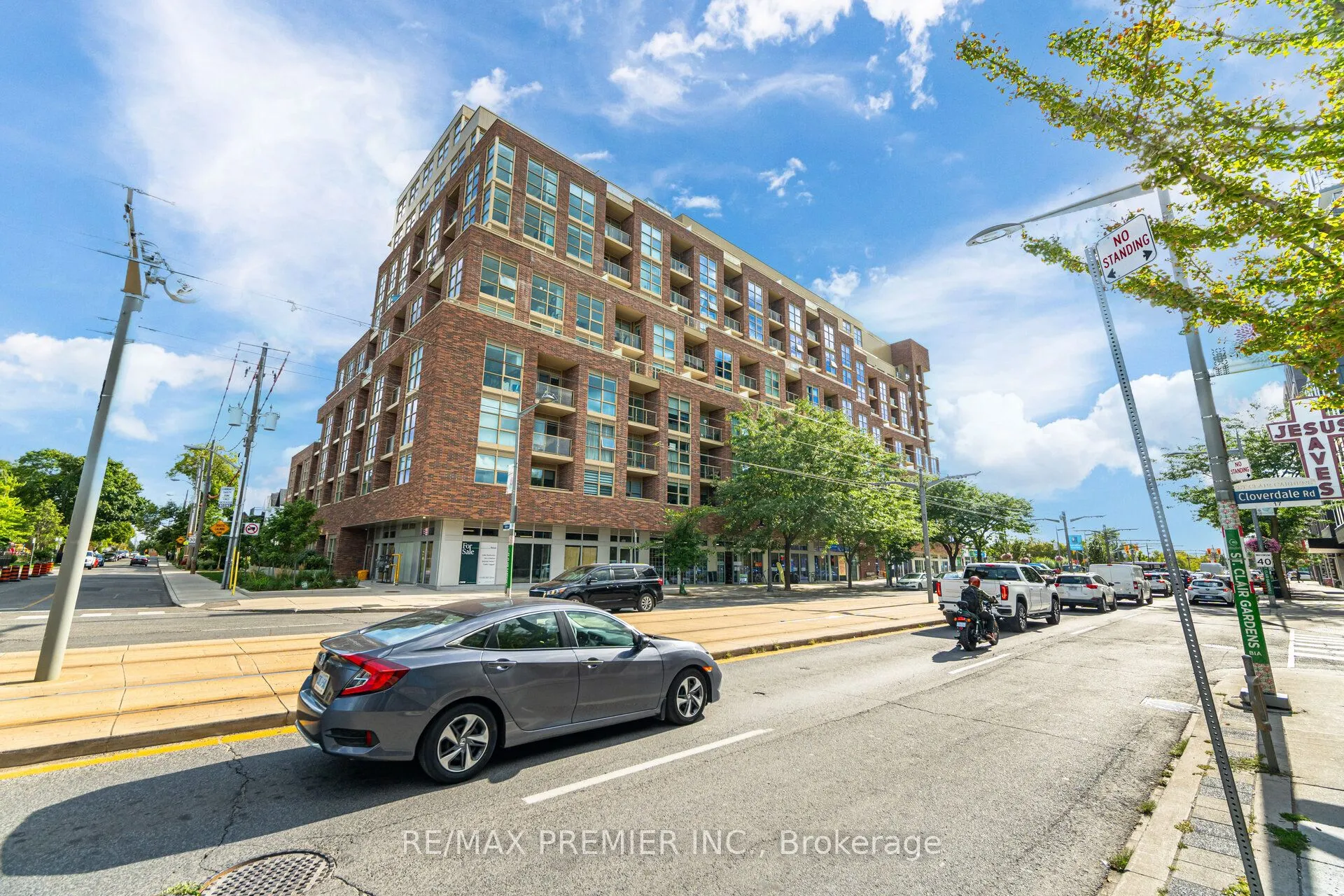 1787 St. Clair Avenue W, #311