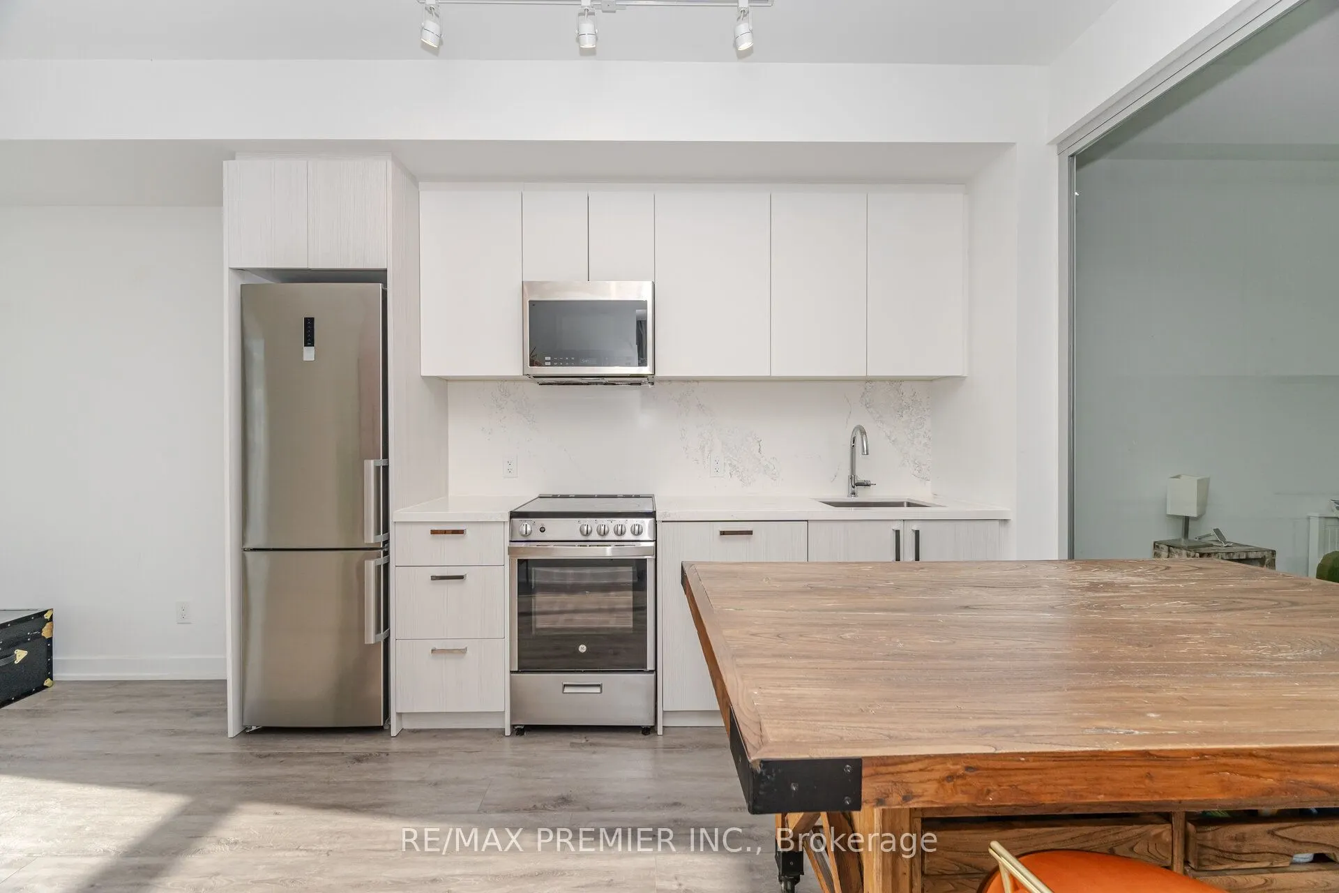 1787 St. Clair Avenue W, #311
