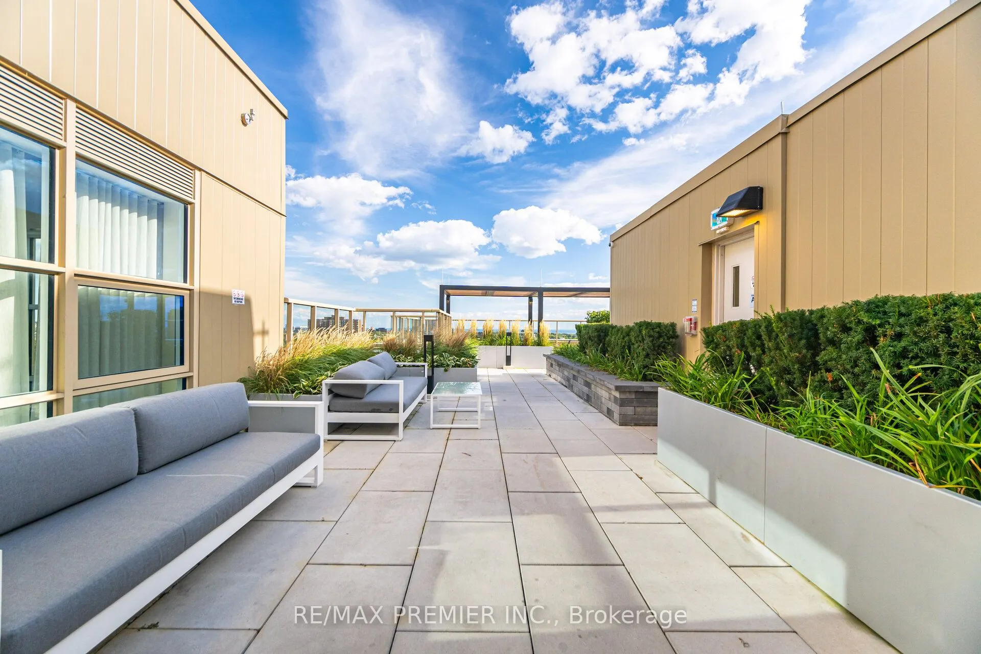 1787 St. Clair Avenue W, #311