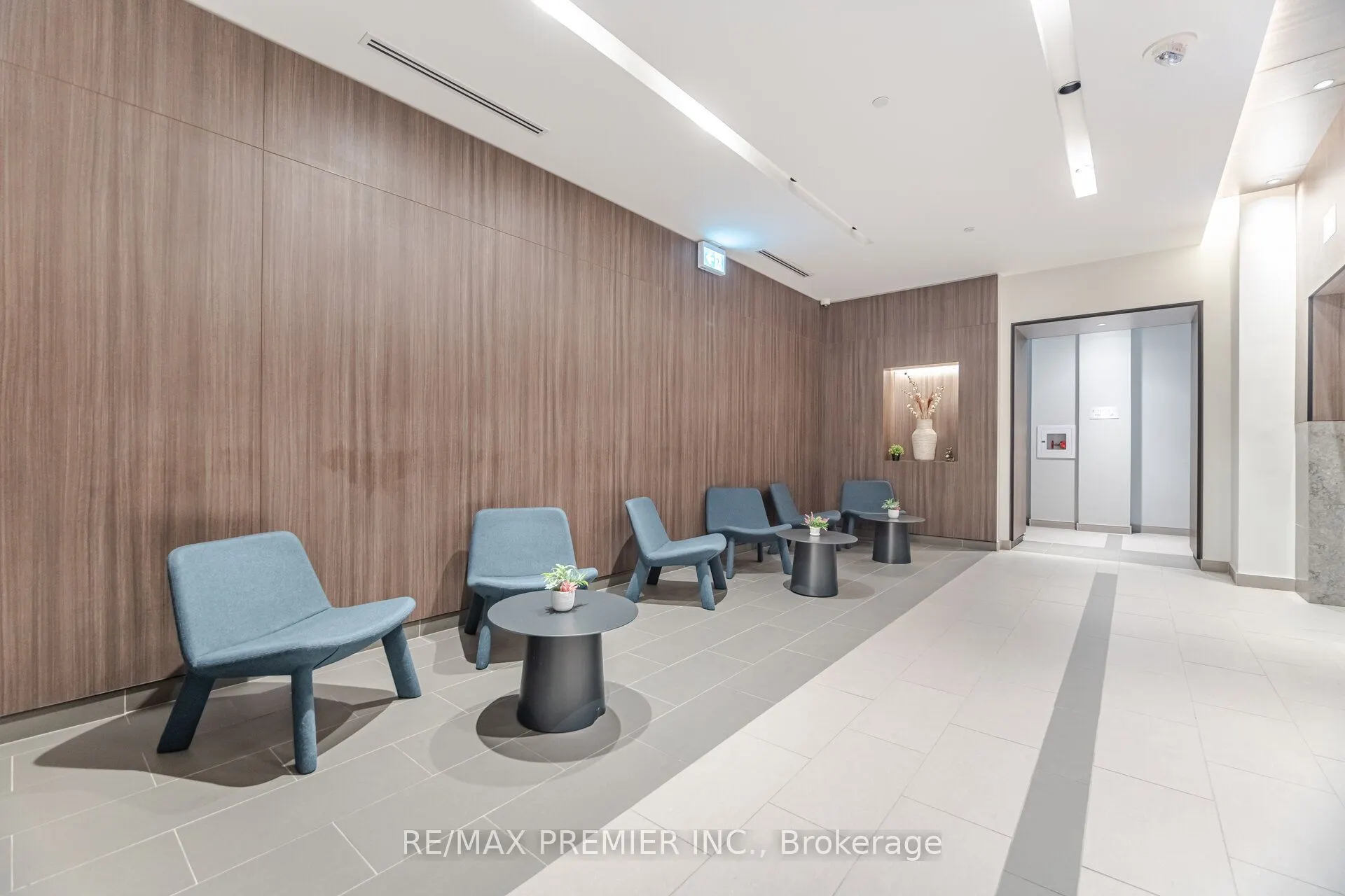 1787 St. Clair Avenue W, #311