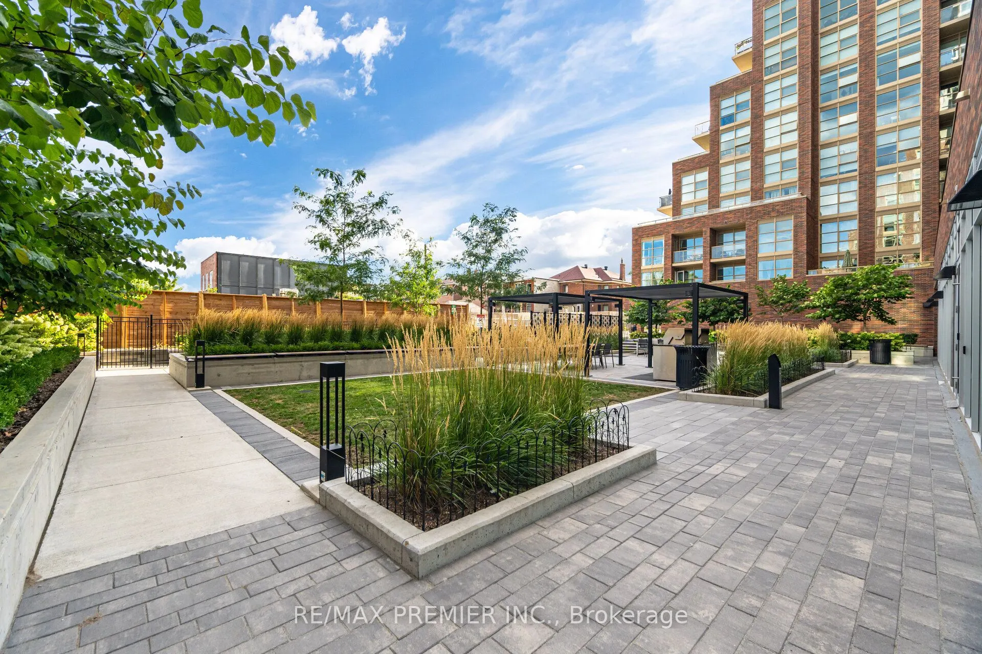 1787 St. Clair Avenue W, #311