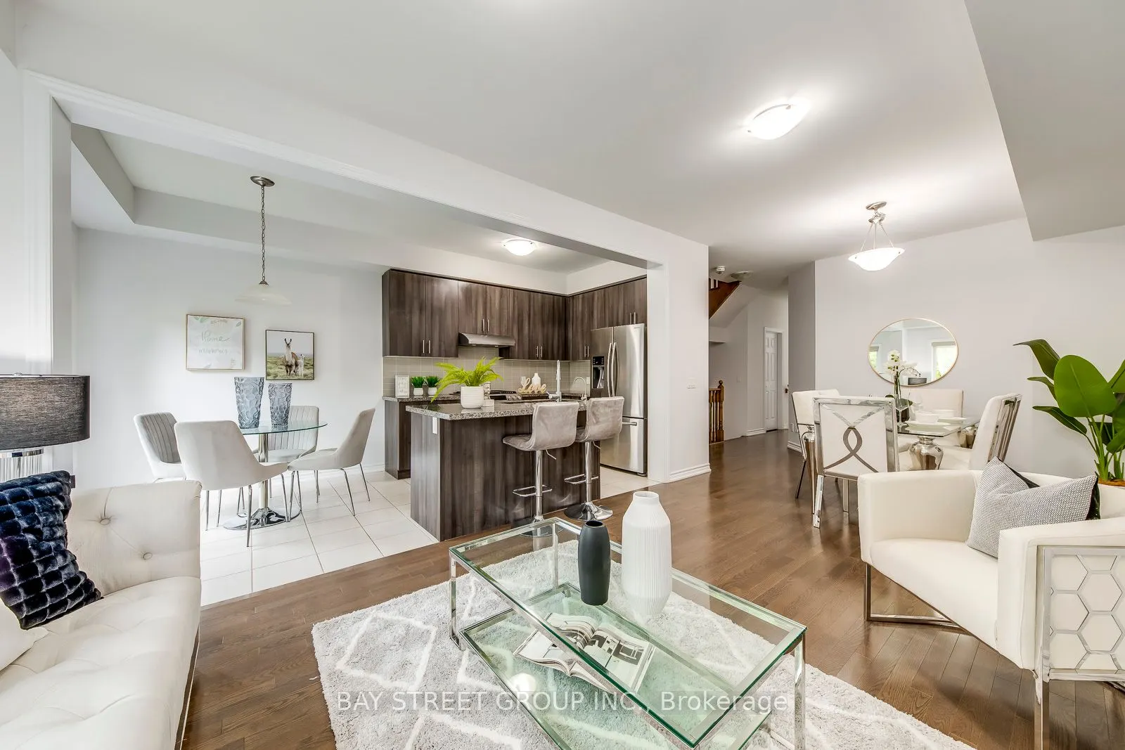 371 Athabasca Common