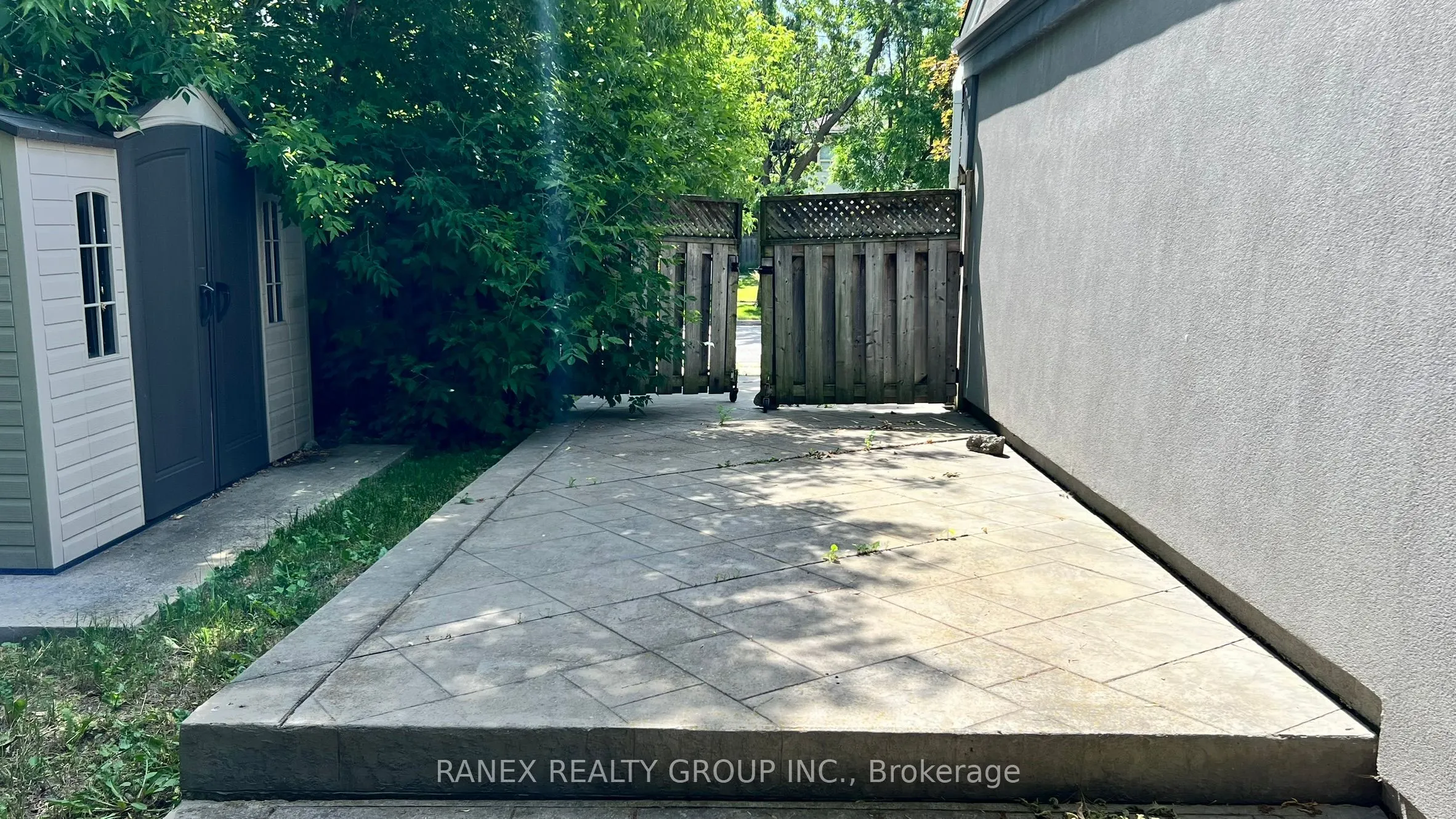 76 Eldomar Avenue