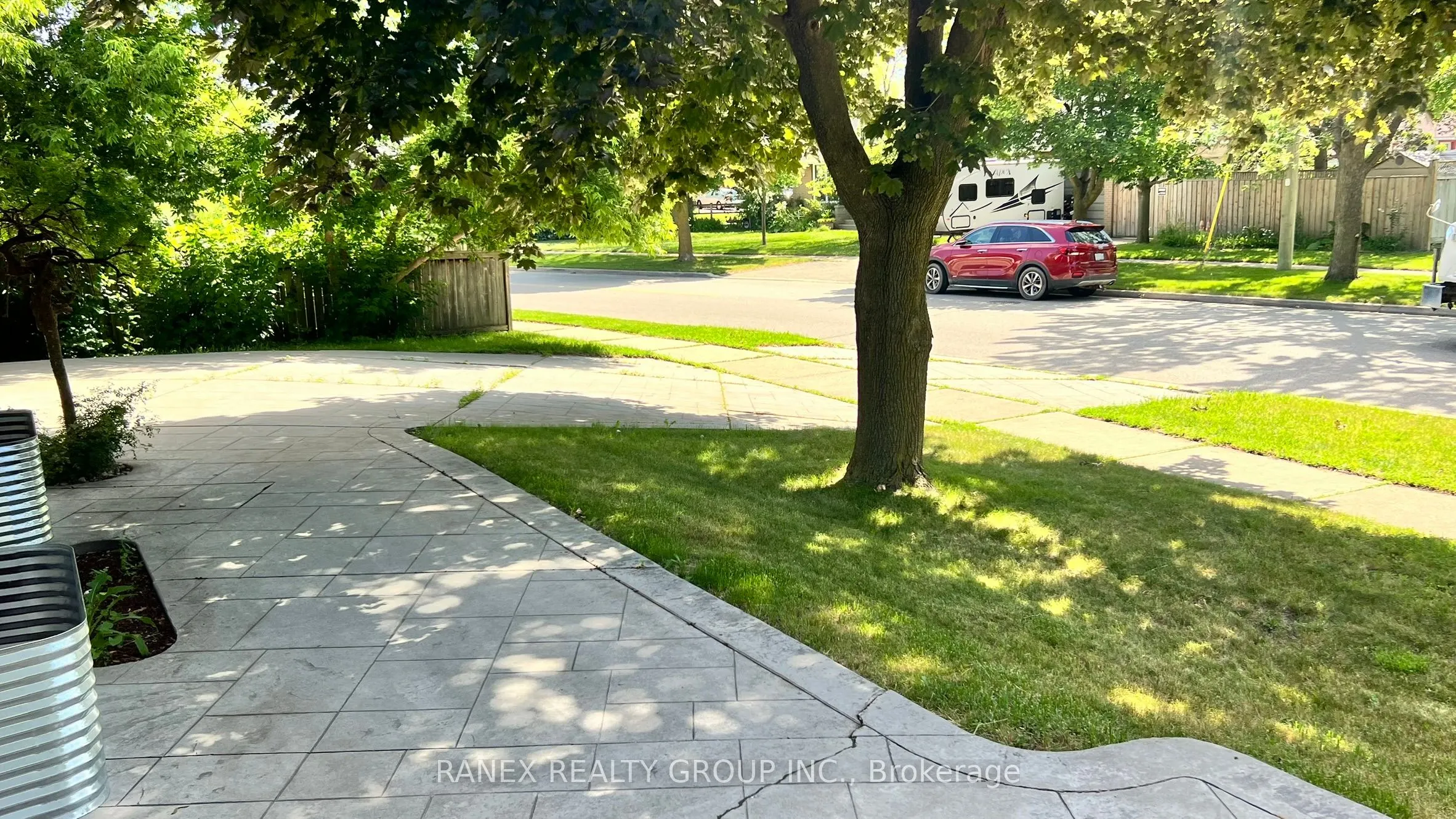 76 Eldomar Avenue