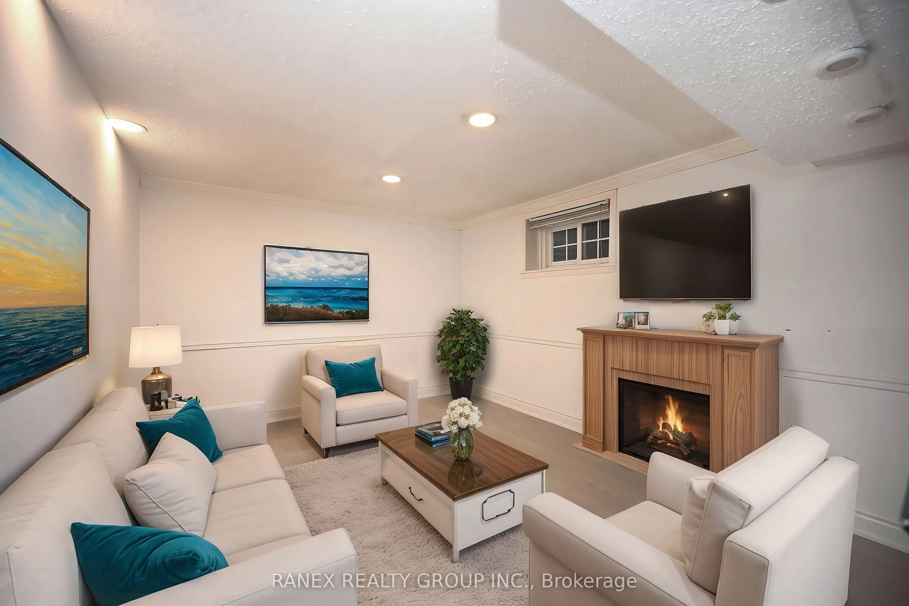 76 Eldomar Avenue
