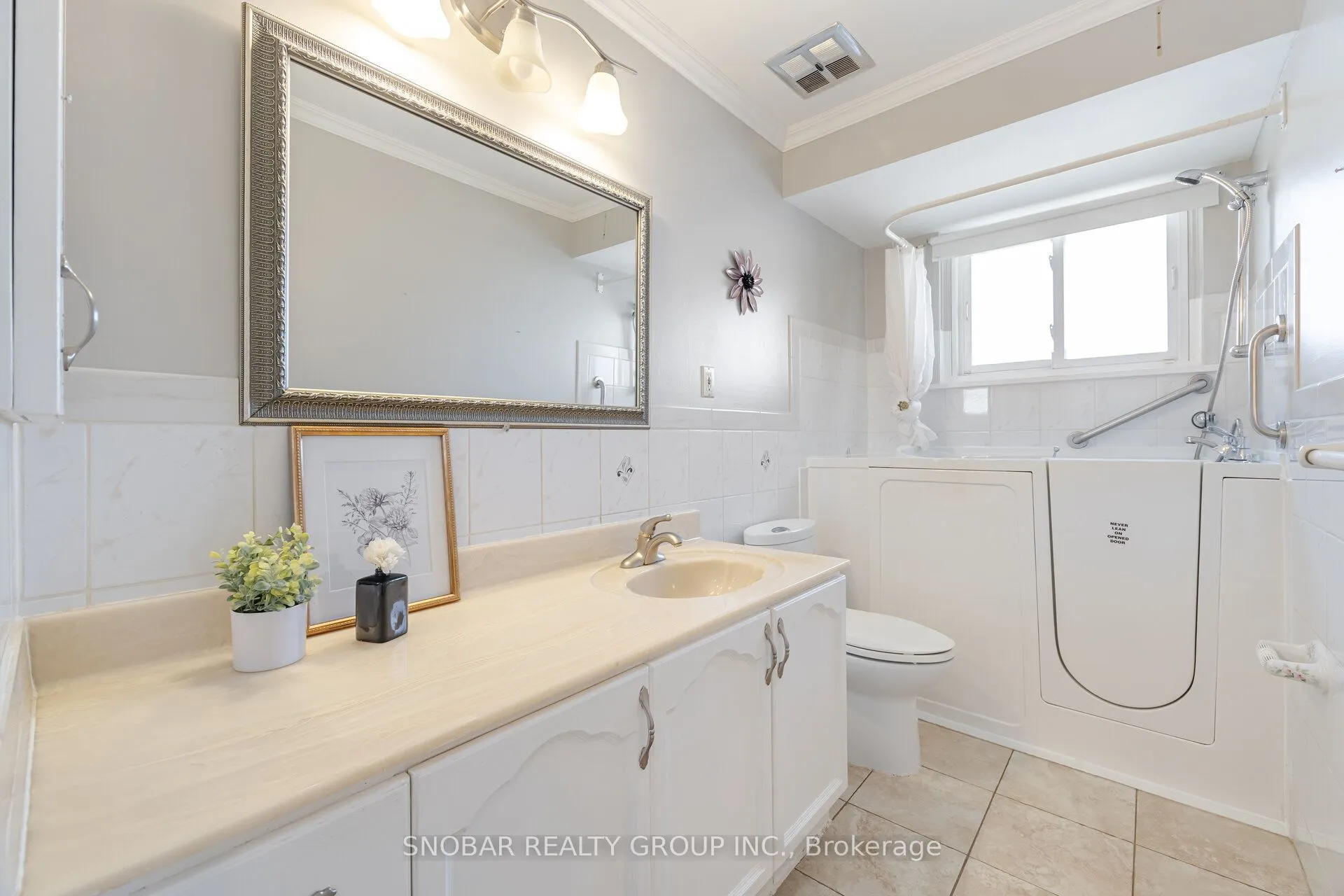 3187 Ibbetson Crescent