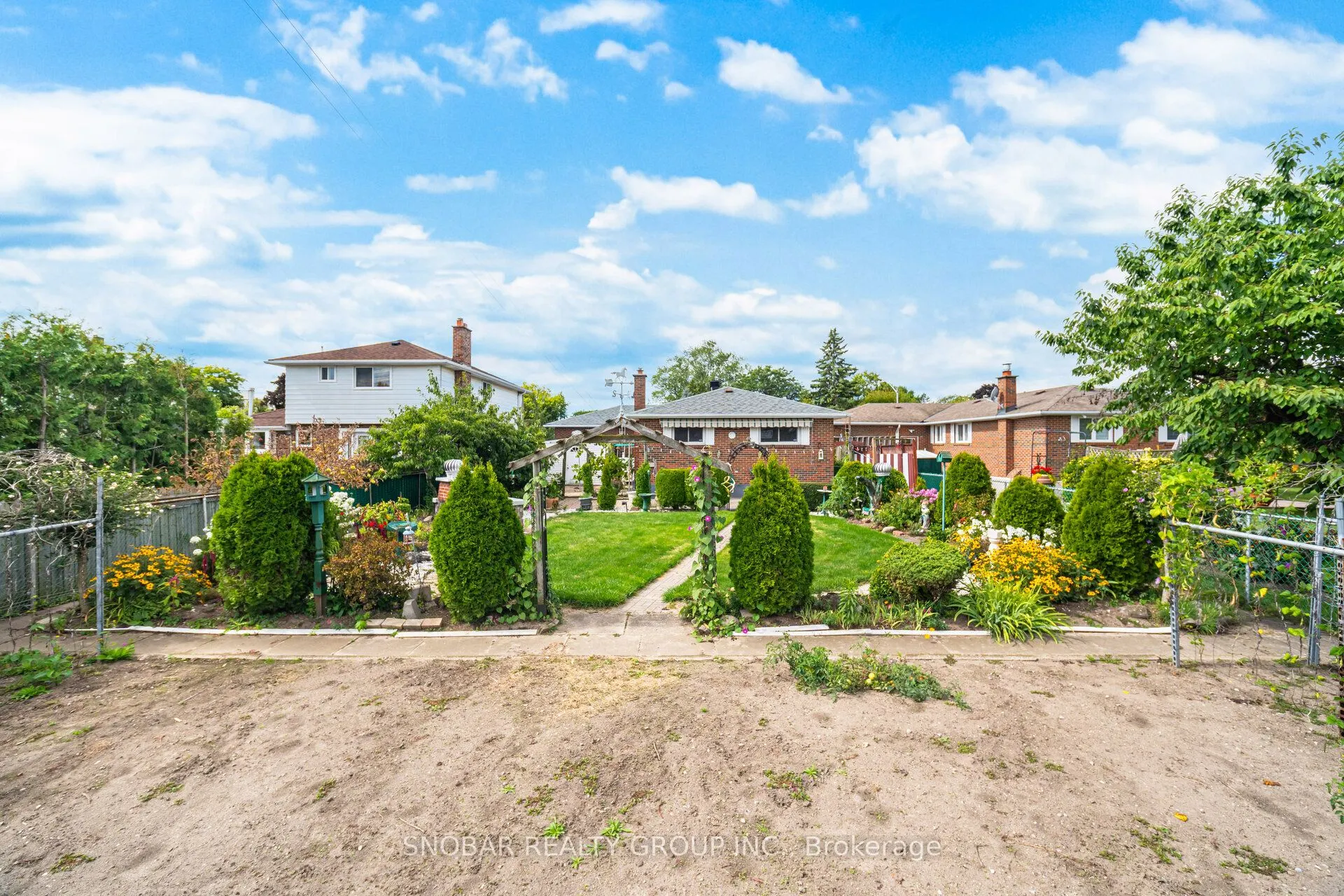 3187 Ibbetson Crescent