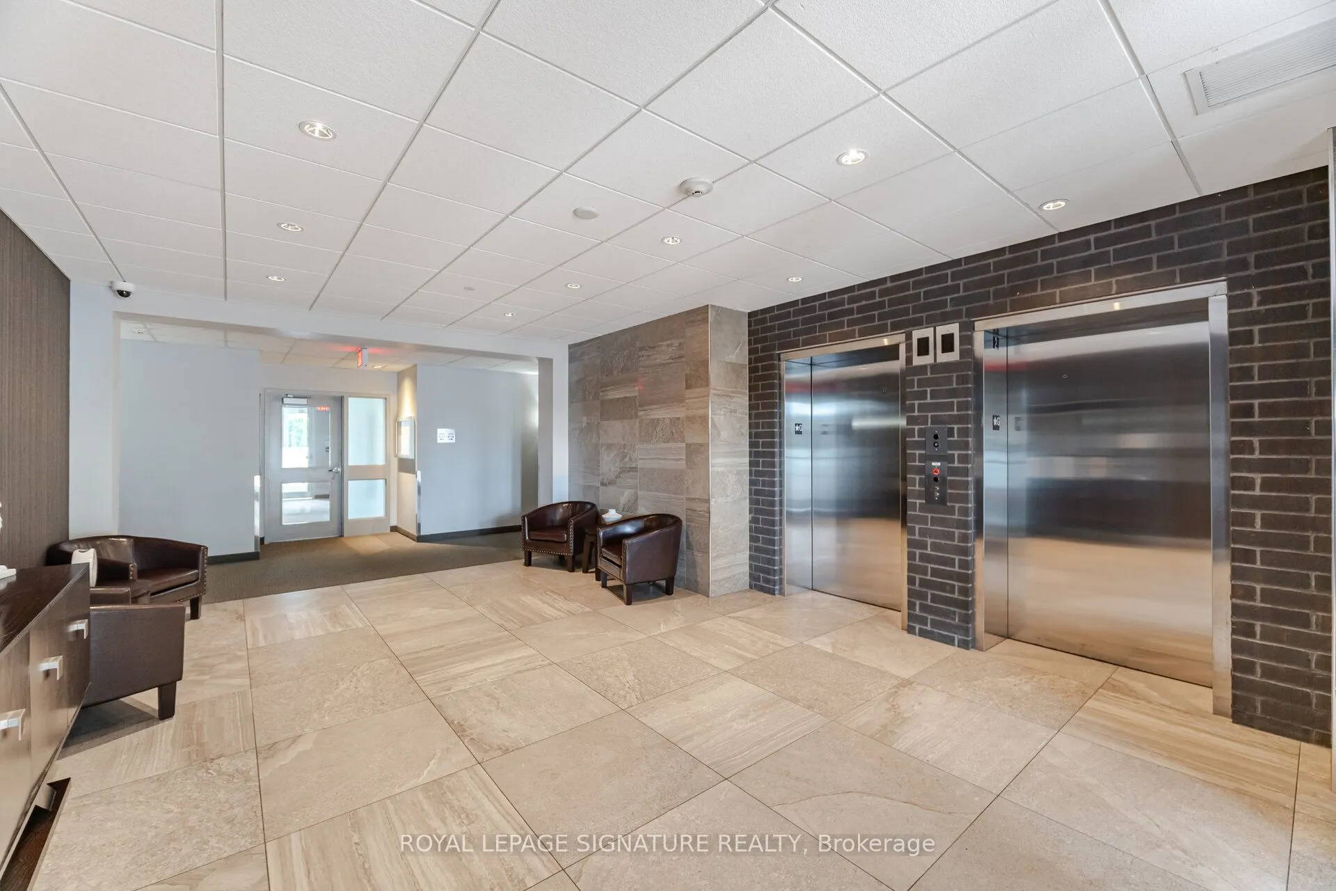 33 Whitmer Street, #204