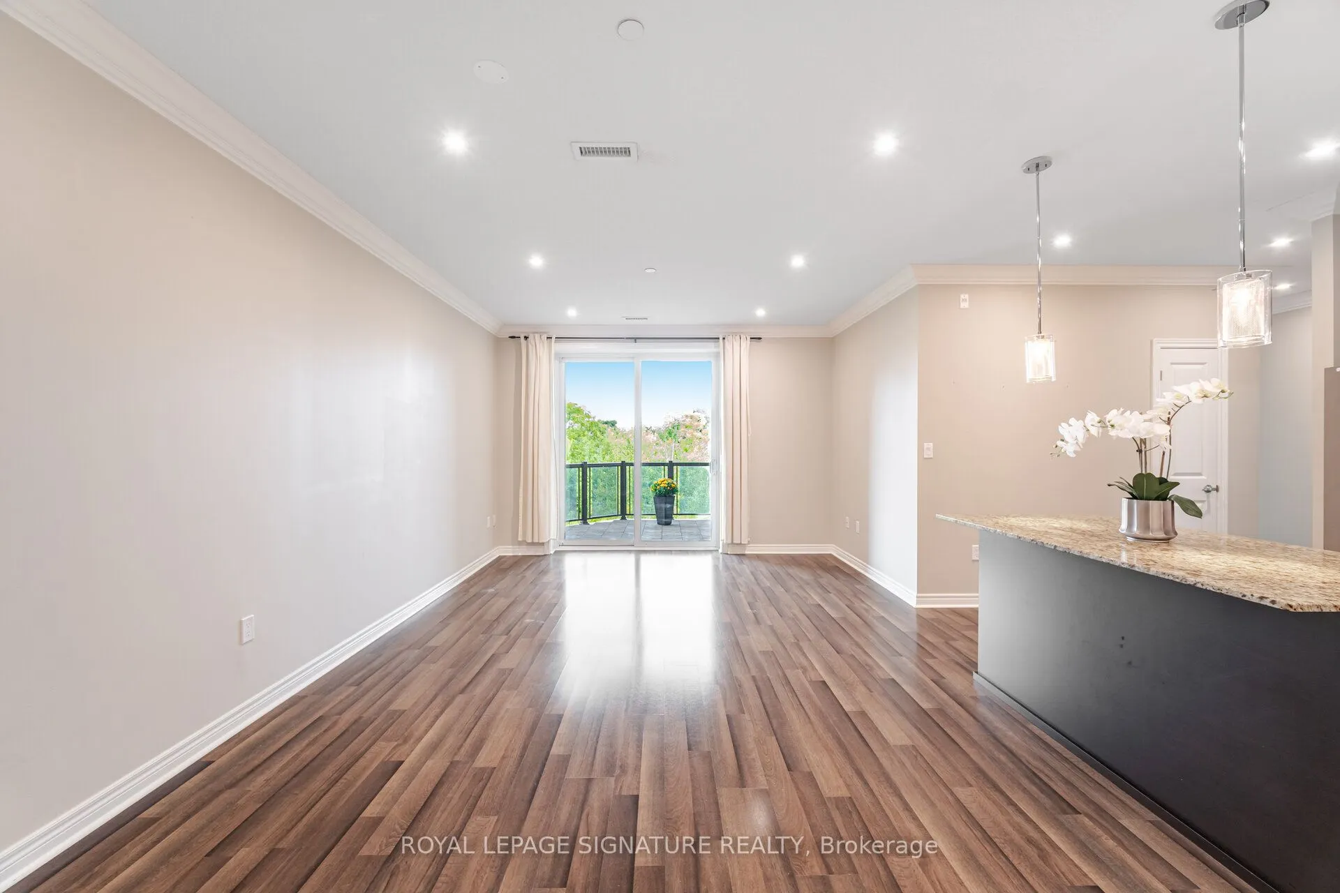 33 Whitmer Street, #204