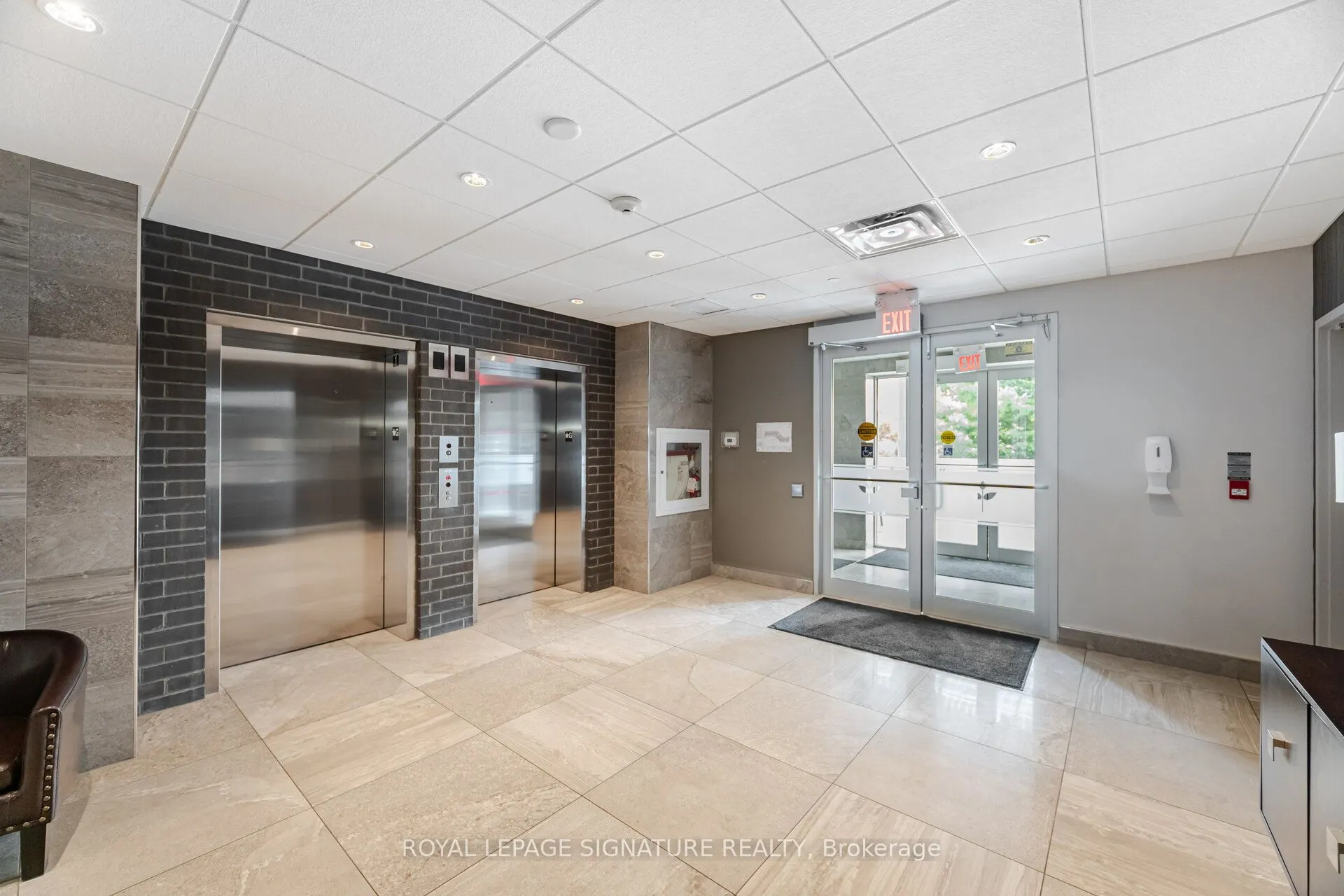 33 Whitmer Street, #204