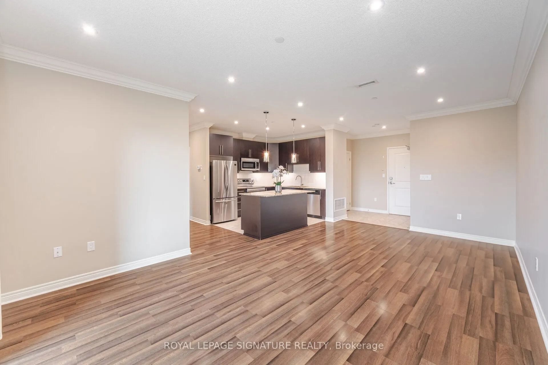 33 Whitmer Street, #204