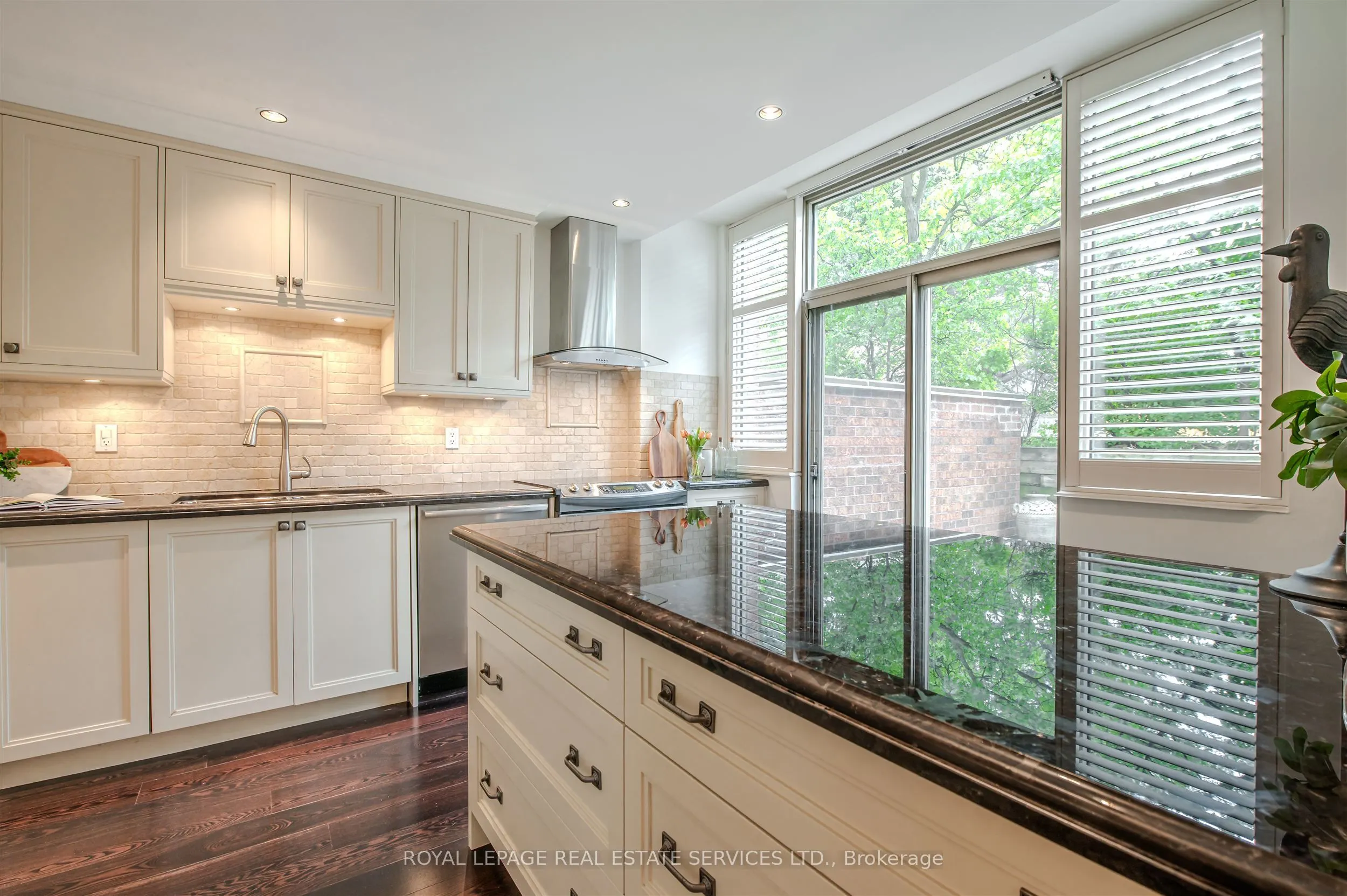 1110 Walden Circle, #111