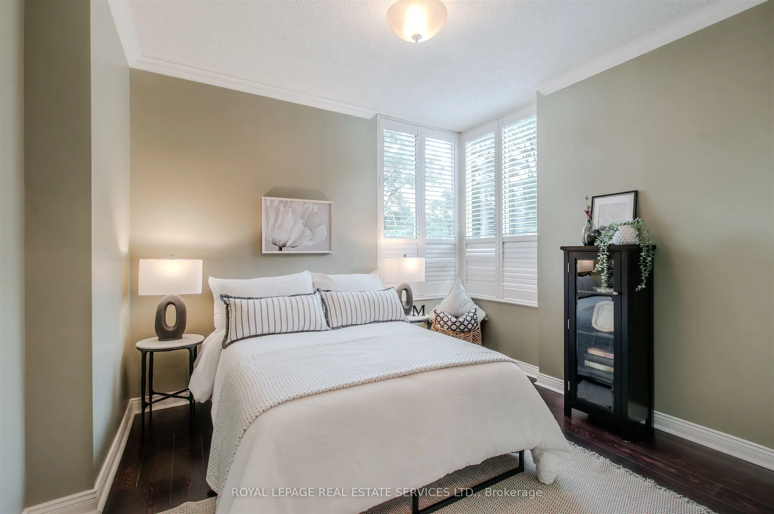 1110 Walden Circle, #111