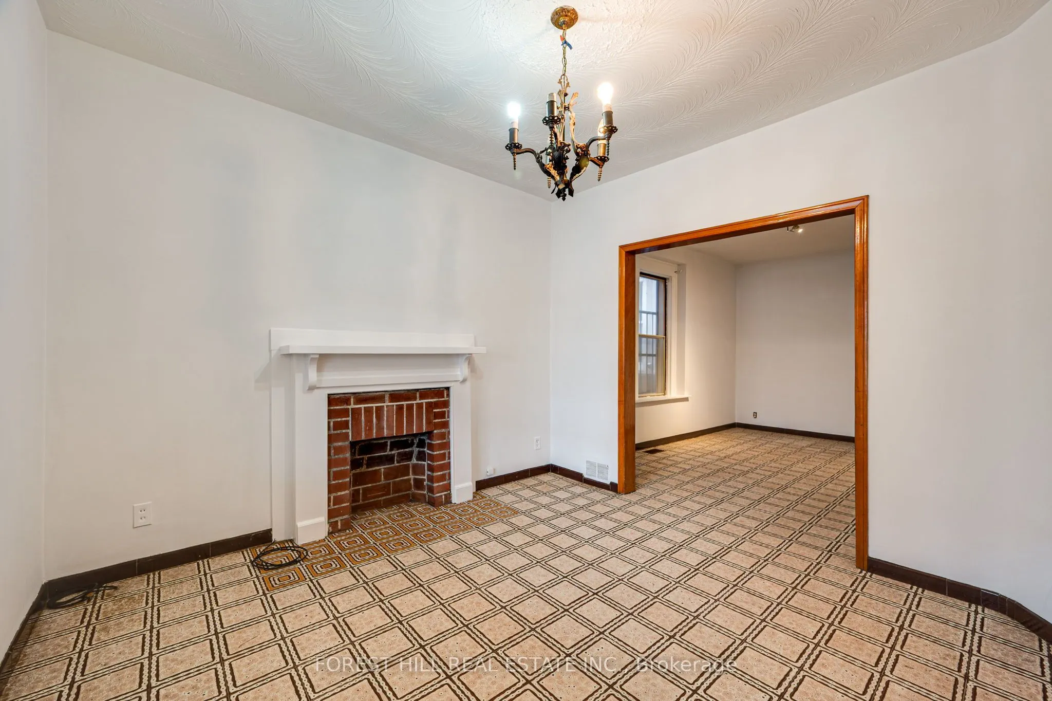 33 Hounslow Heath Road