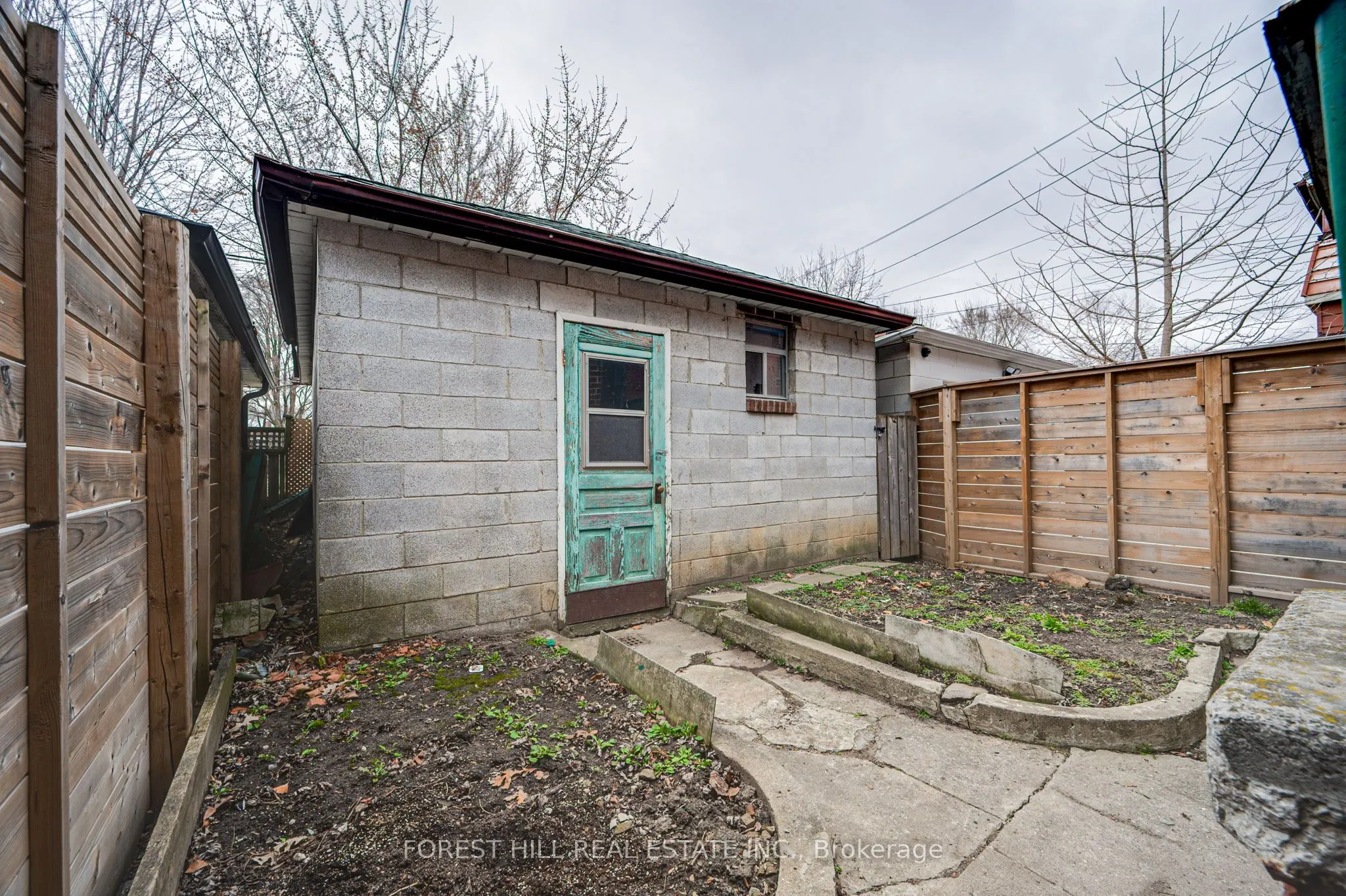 33 Hounslow Heath Road