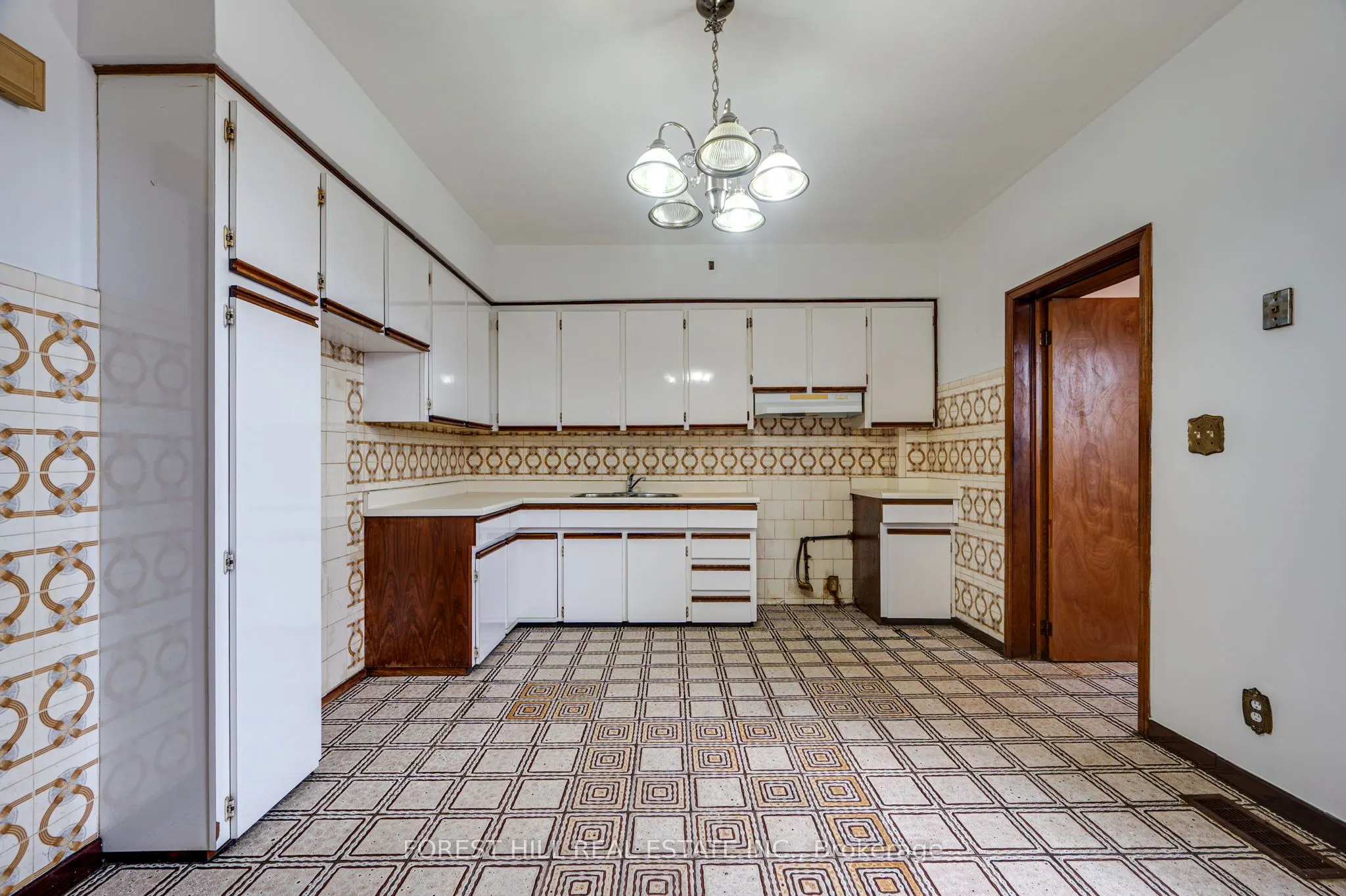 33 Hounslow Heath Road