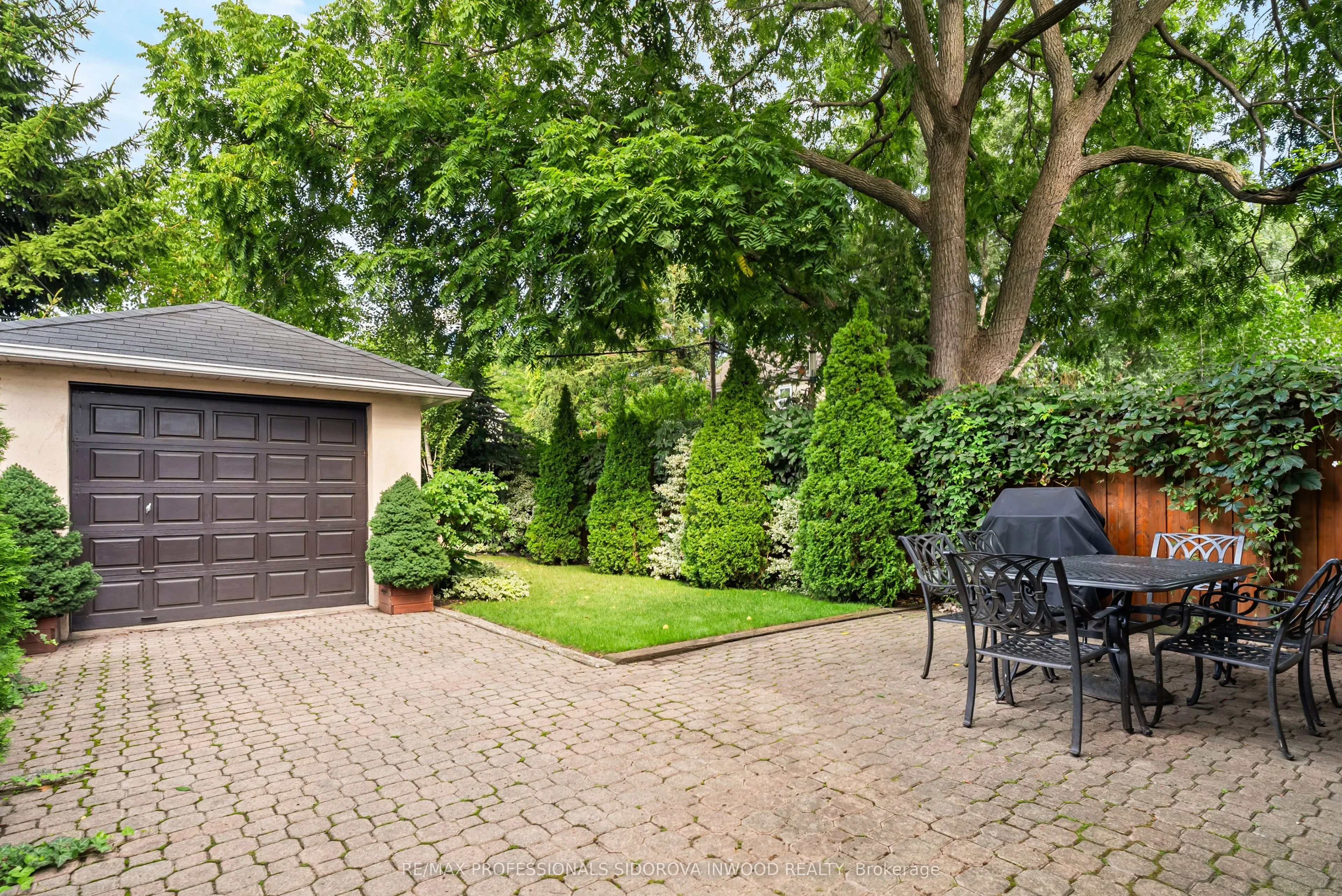 38 Warren Crescent