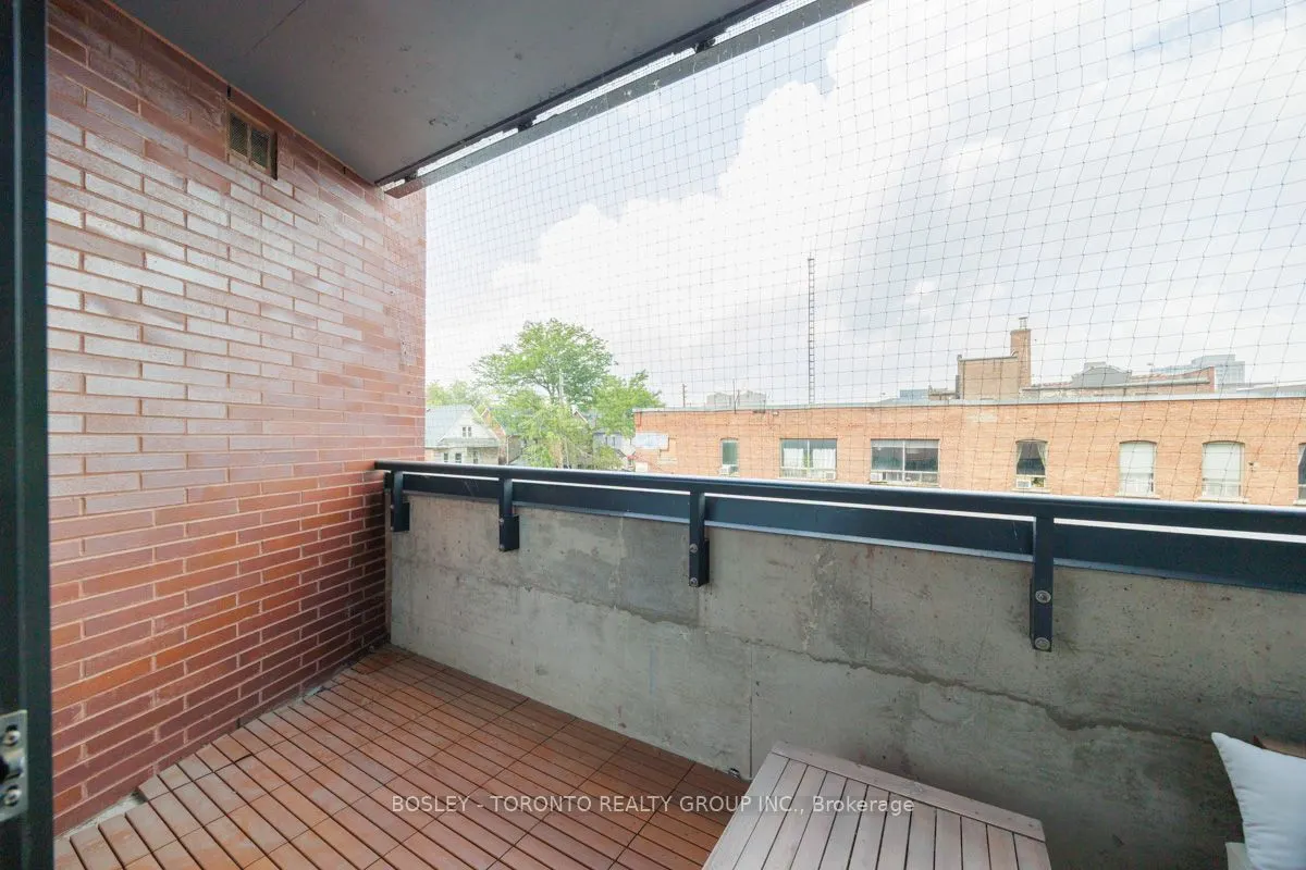 383 Sorauren Avenue, #308