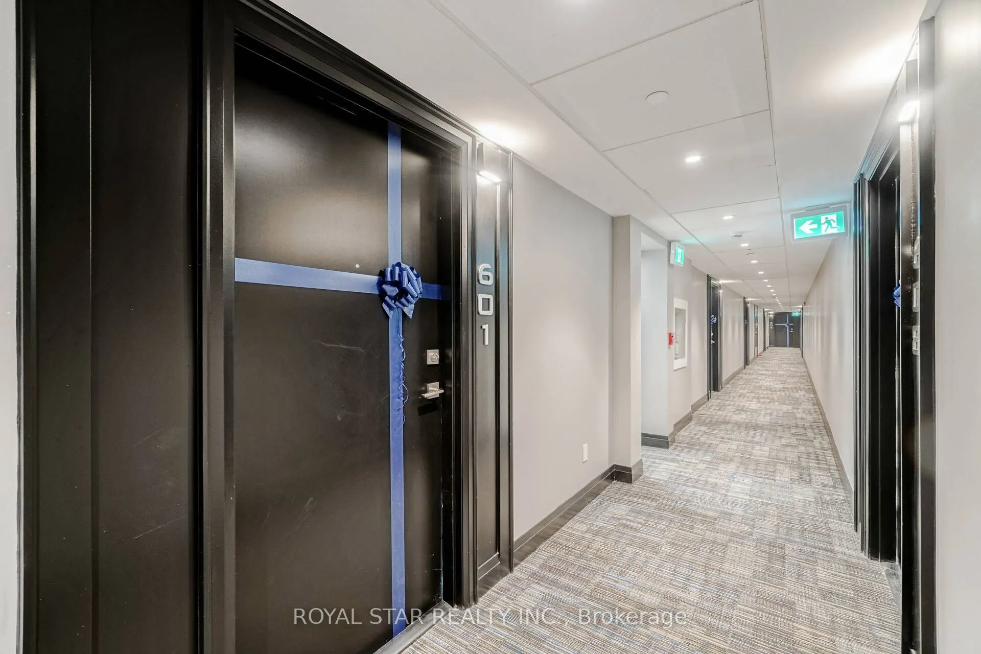 200 Lagerfeld Drive, #601